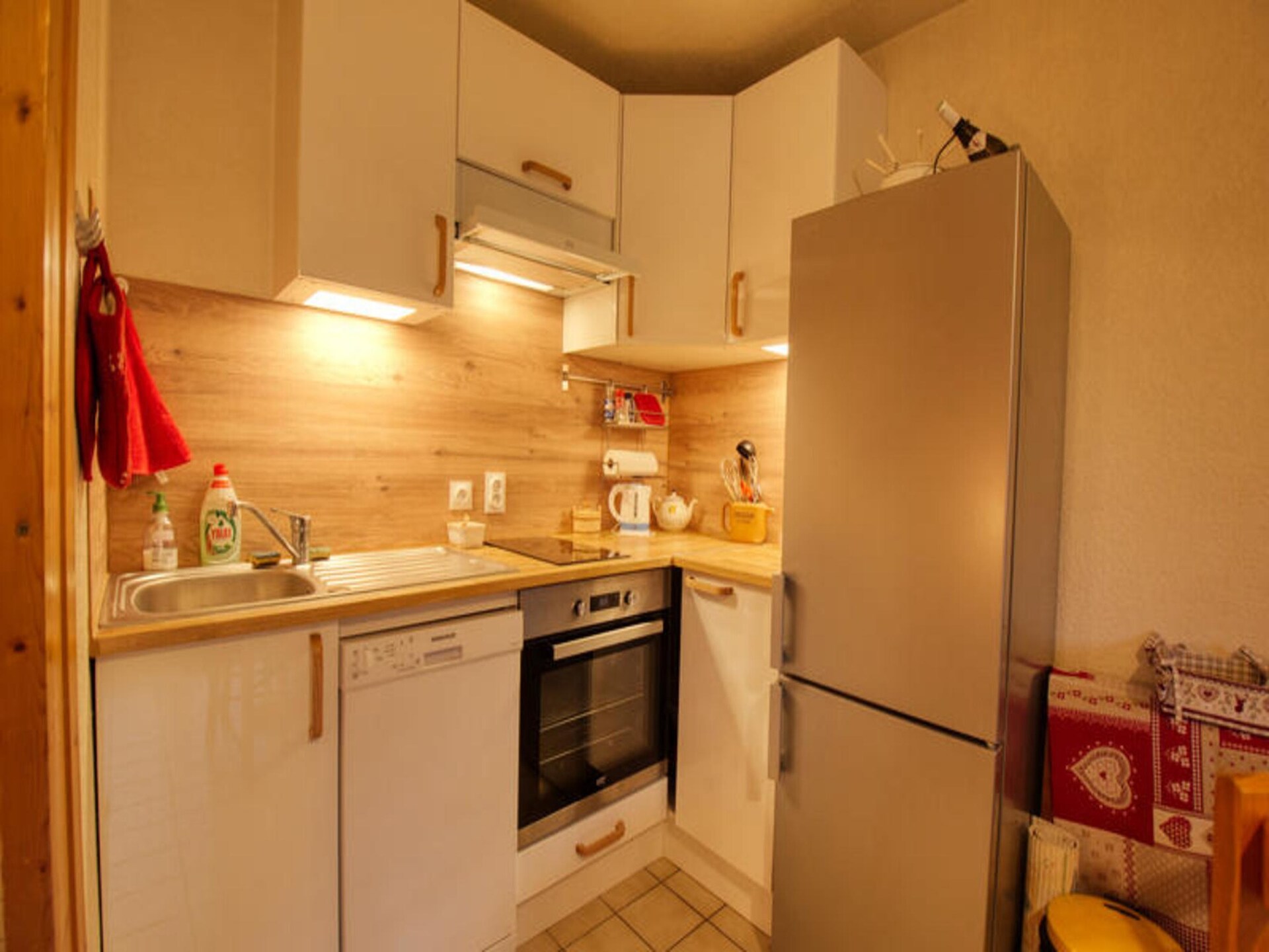 Knus appartement op de 1e verdieping in het hart van Morillon, vlakbij de skilift - foto 4