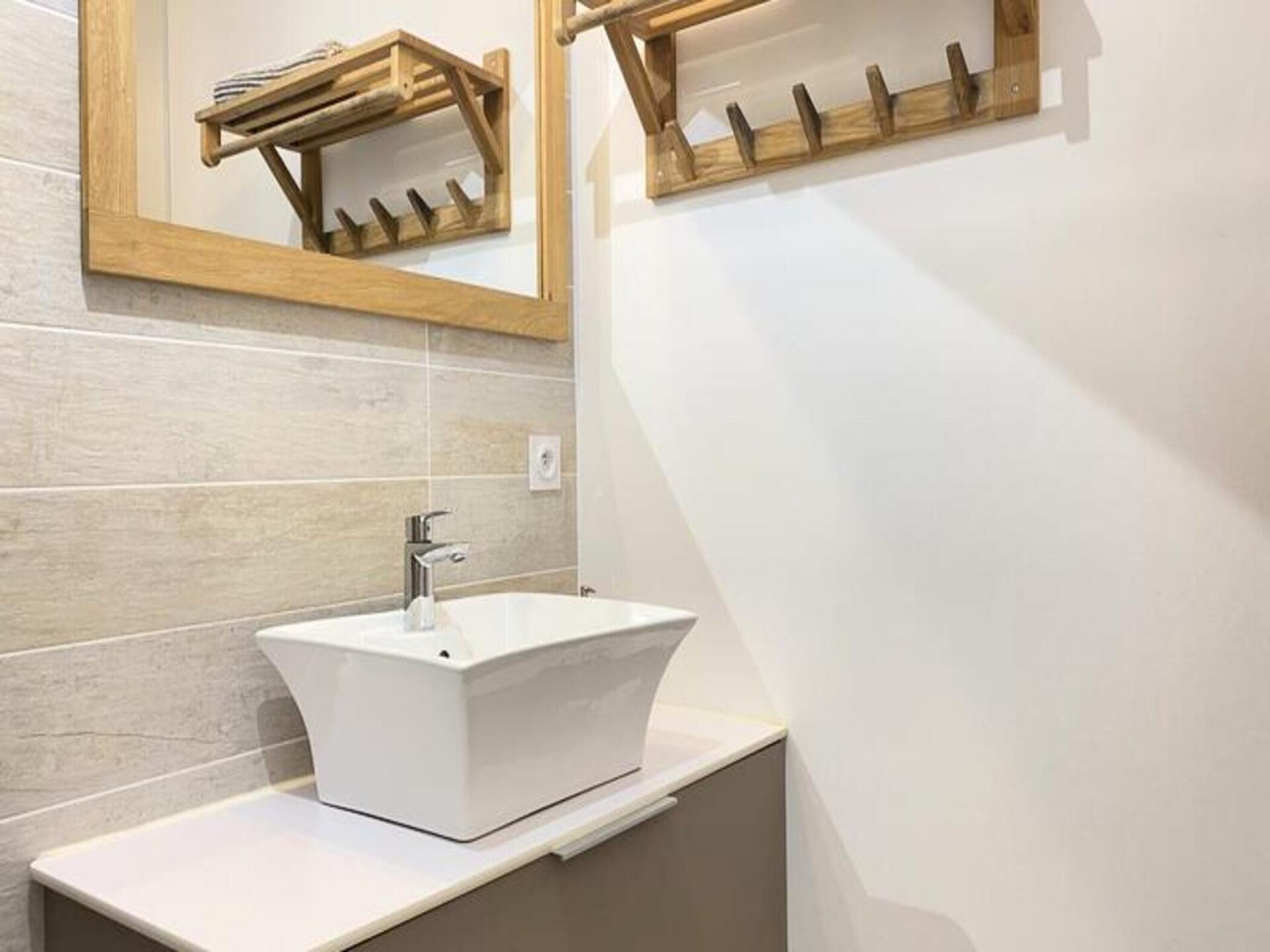 Villa Tanzanie: 10-persoons appartement in bosrijk Notre-Dame-de-Monts - foto 9