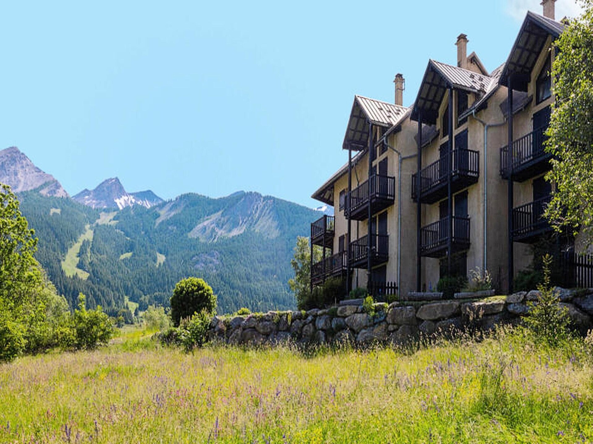 Ruim duplex appartement met bergzicht en tuin in Le Monêtier-les-Bains - foto 9