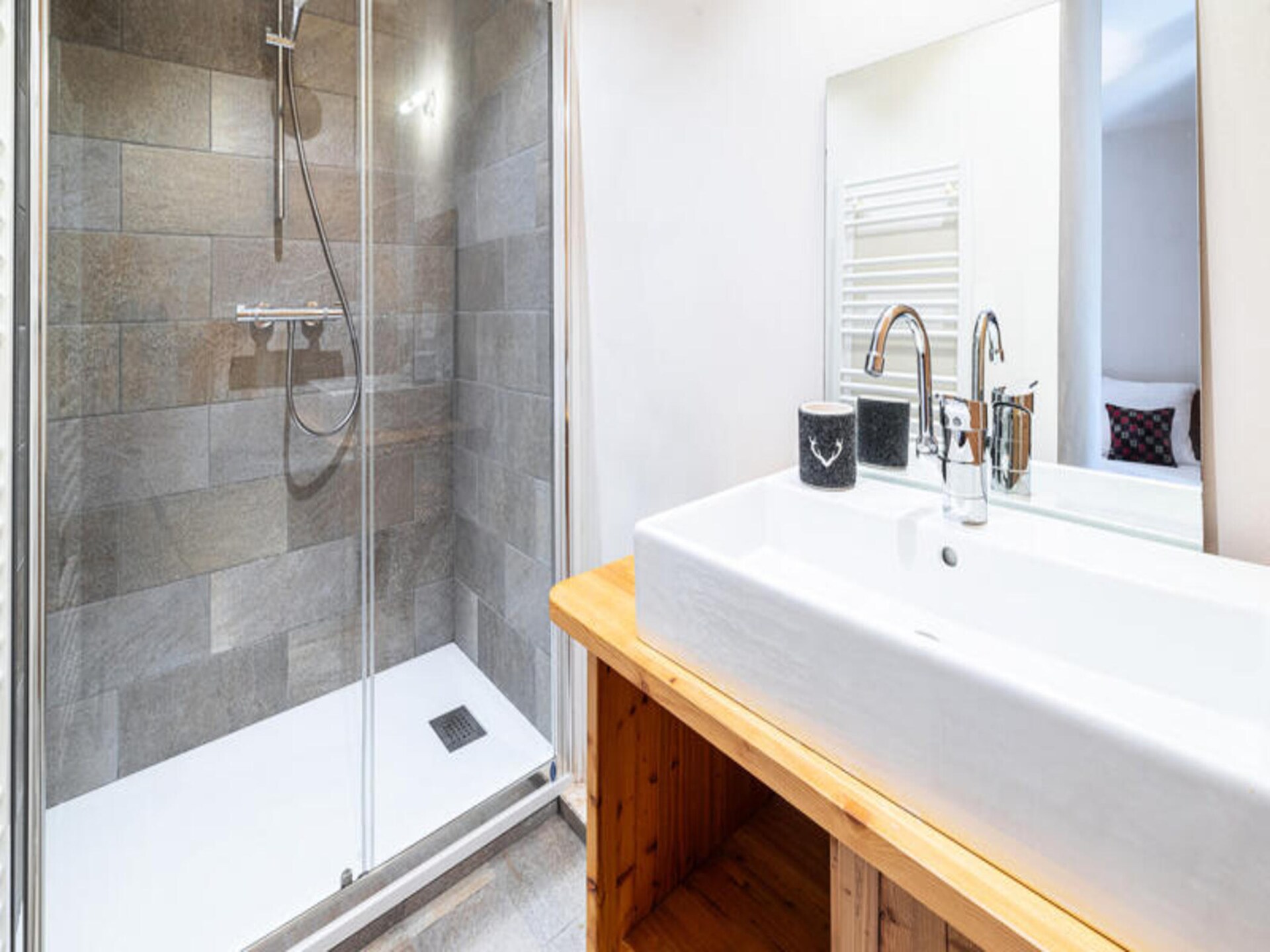 Gerenoveerd 4-persoons appartement in het hart van Le Monêtier-les-Bains - foto 18