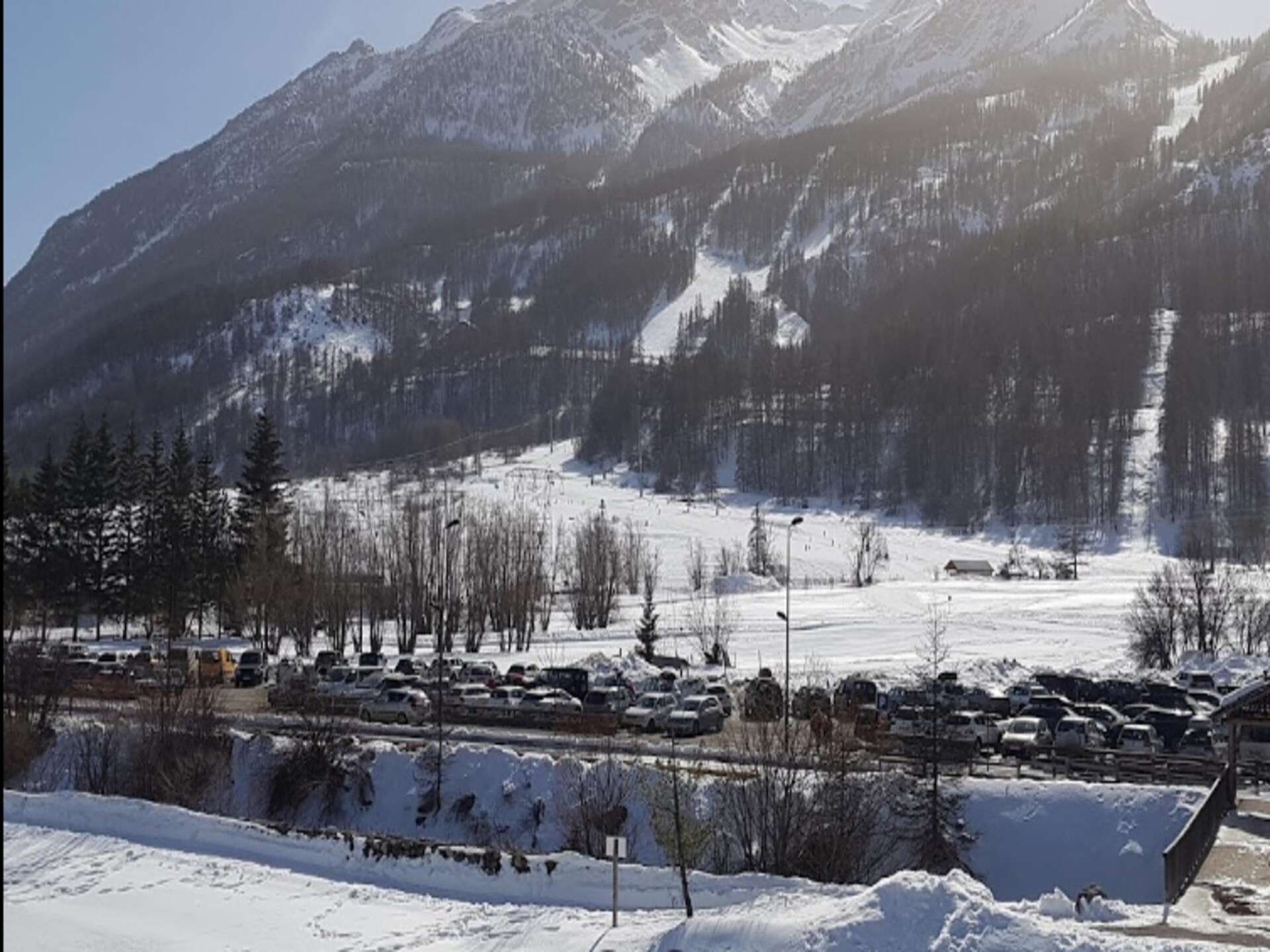 Ruim chalet voor 9 in Le Monêtier-les-Bains met tuin en bergzicht - foto 24