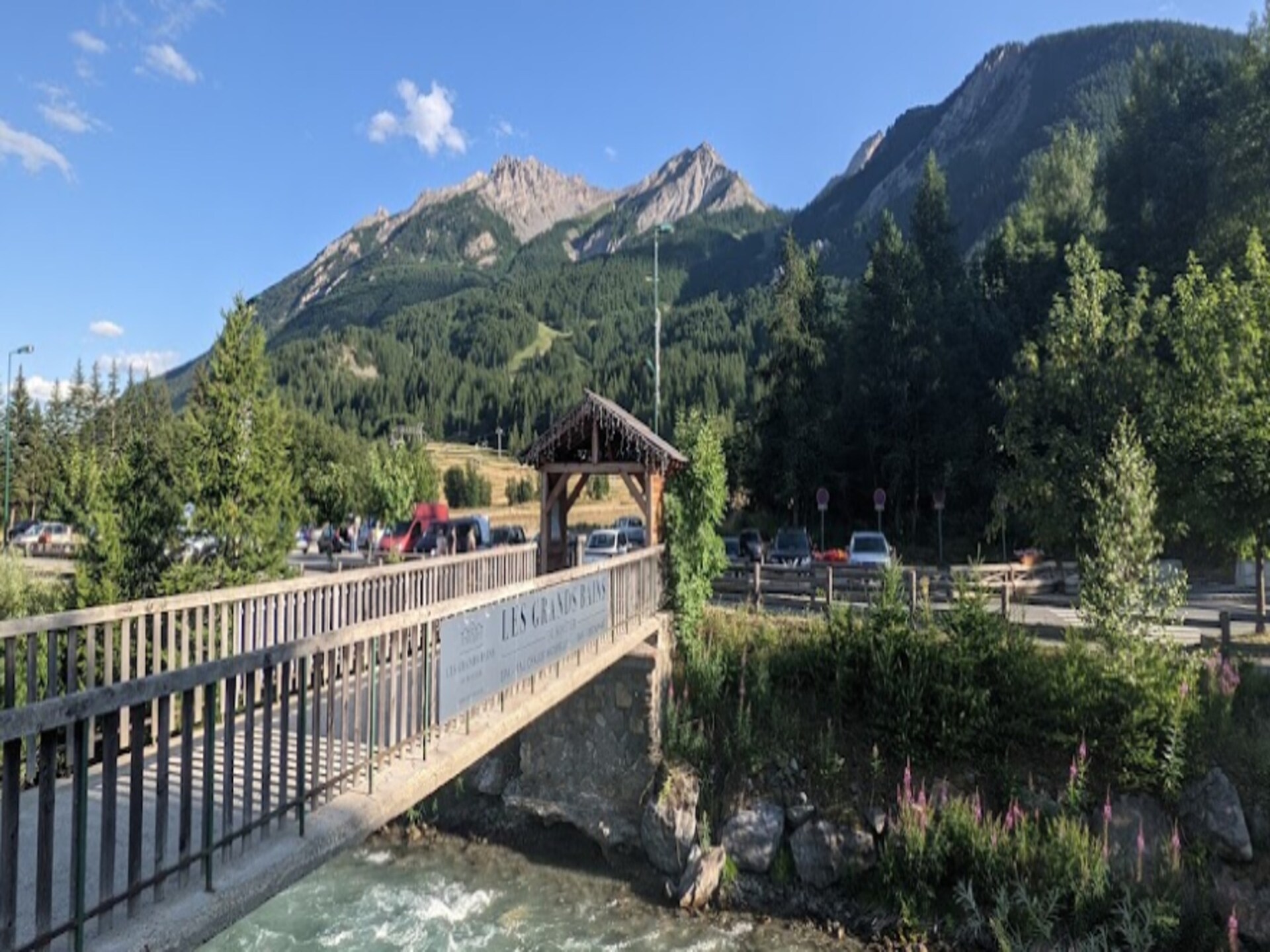 Ruim chalet voor 9 in Le Monêtier-les-Bains met tuin en bergzicht - foto 25