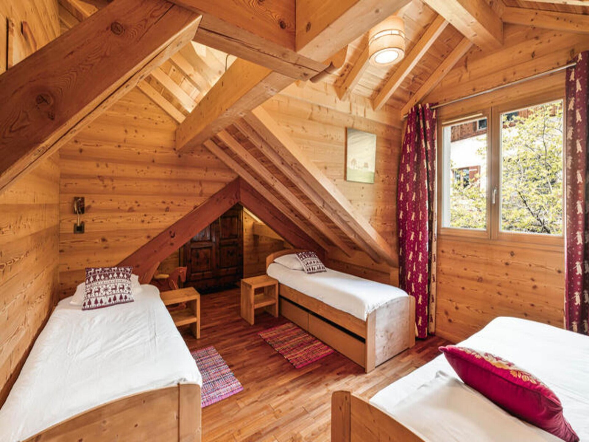 Ruim chalet voor 9 in Le Monêtier-les-Bains met tuin en bergzicht - foto 19