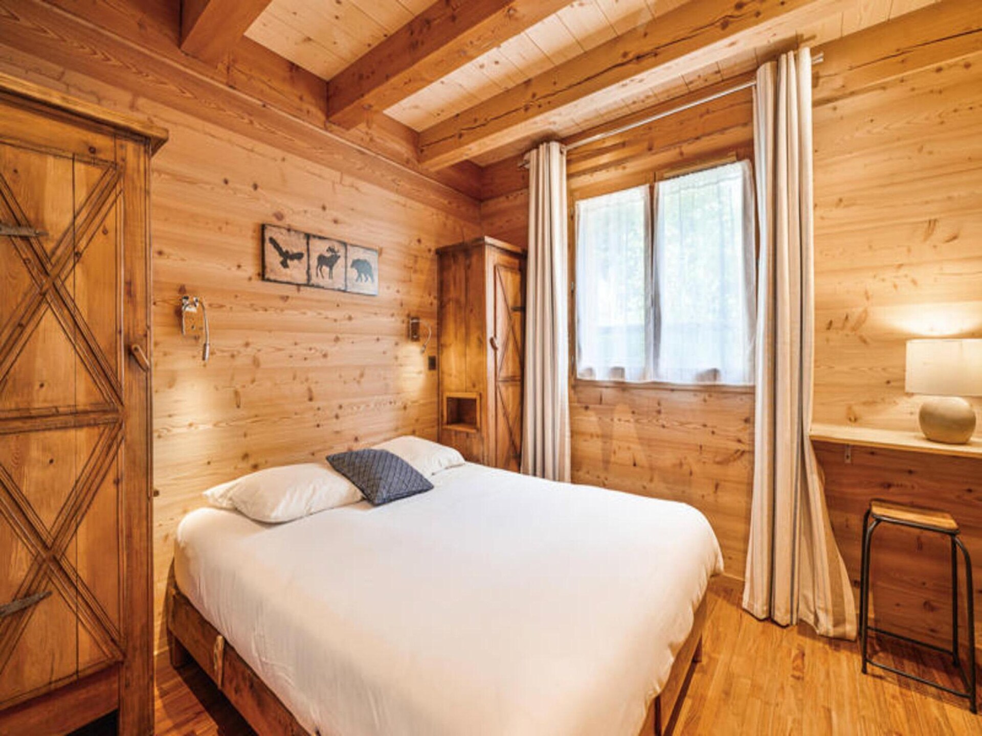 Ruim chalet voor 9 in Le Monêtier-les-Bains met tuin en bergzicht - foto 10