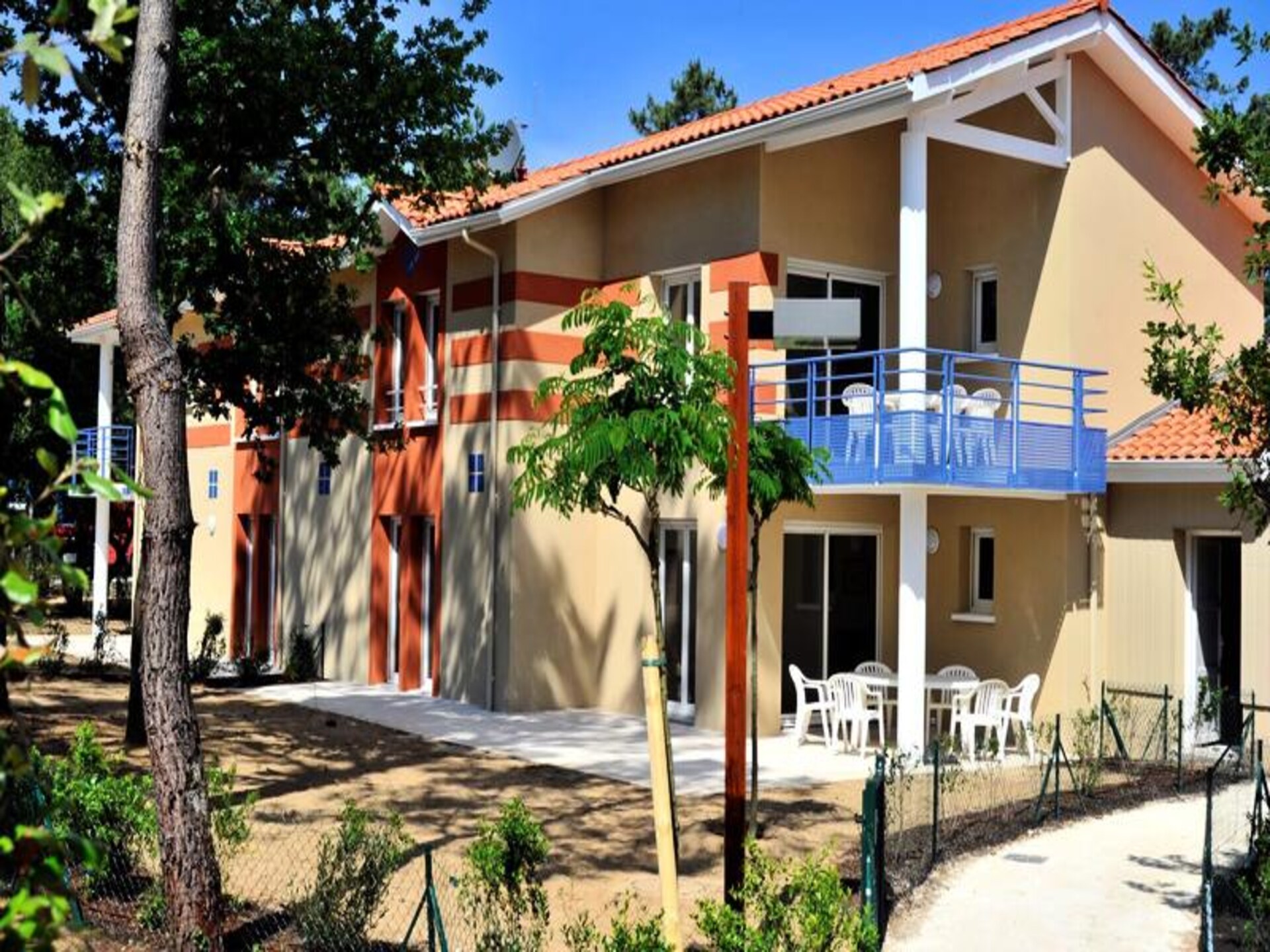Ruim appartement in Soulac-sur-Mer met tuin, vlakbij de oceaan - foto 11