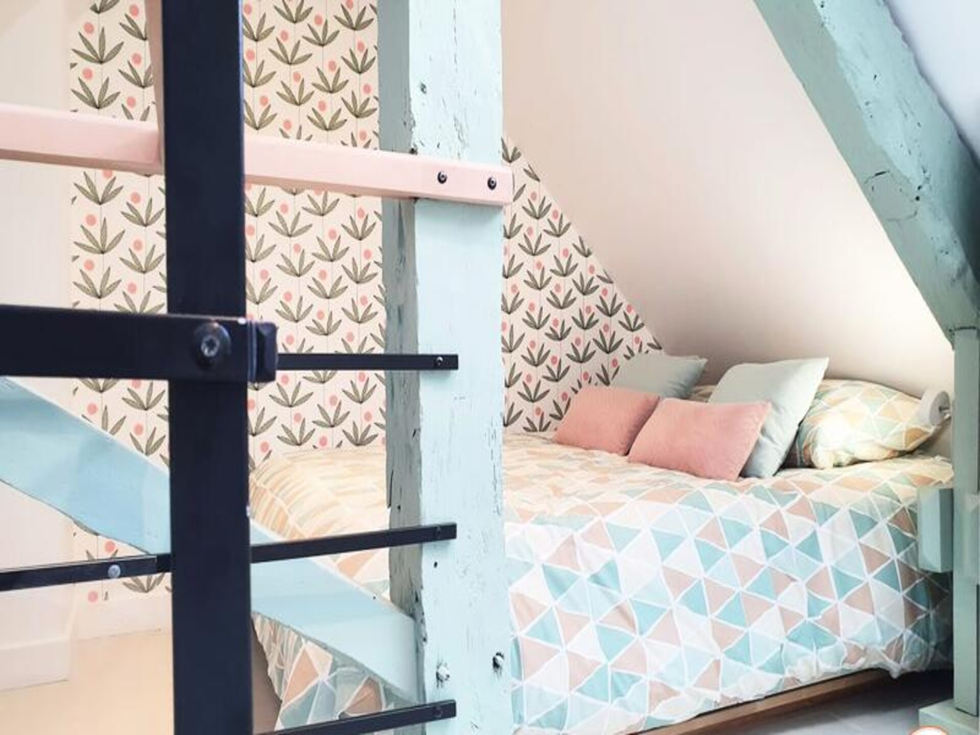 Historisch appartement in Caen met privéparkeerplaats - foto 4