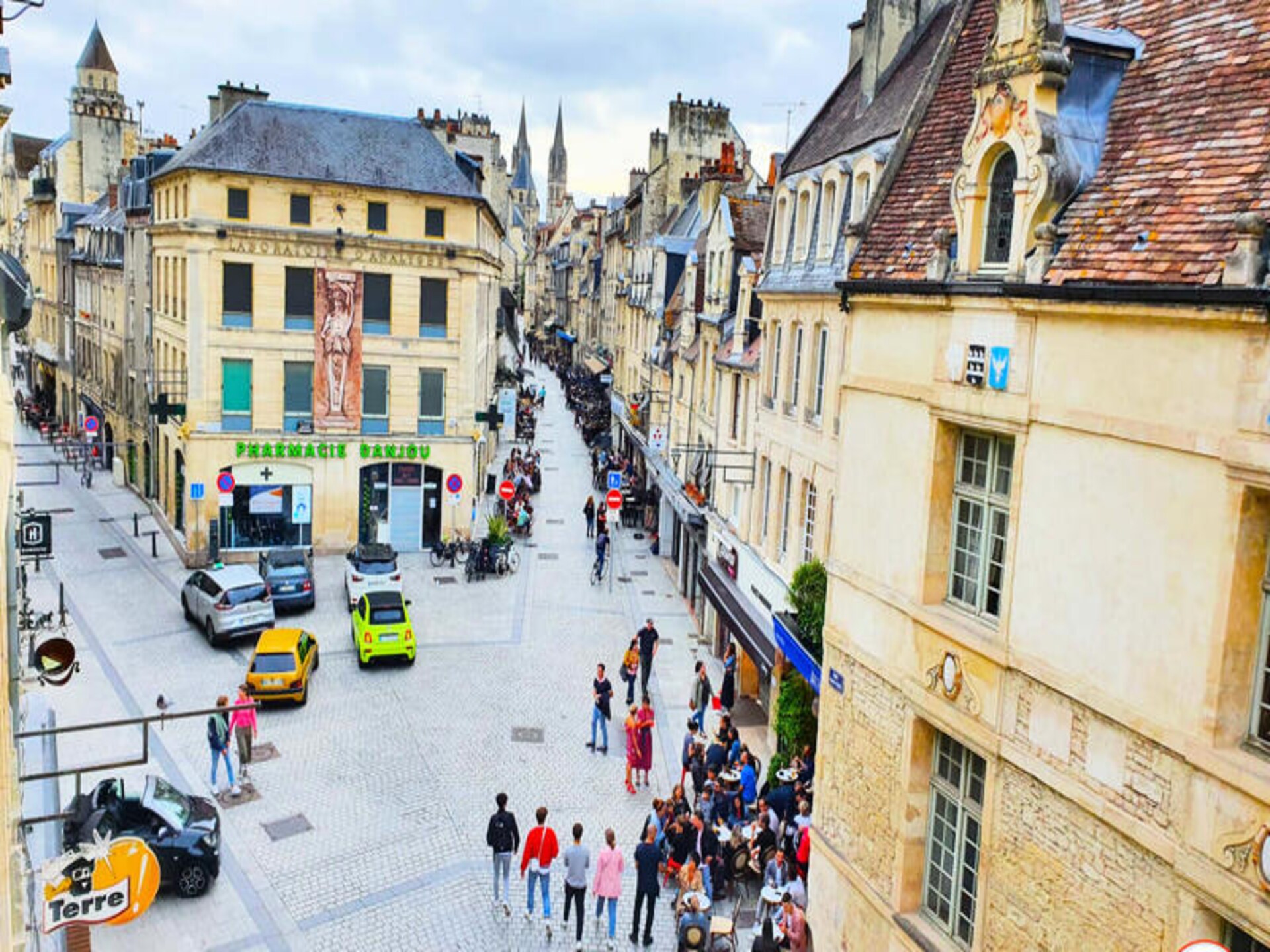 Historisch appartement in Caen met privéparkeerplaats - foto 5
