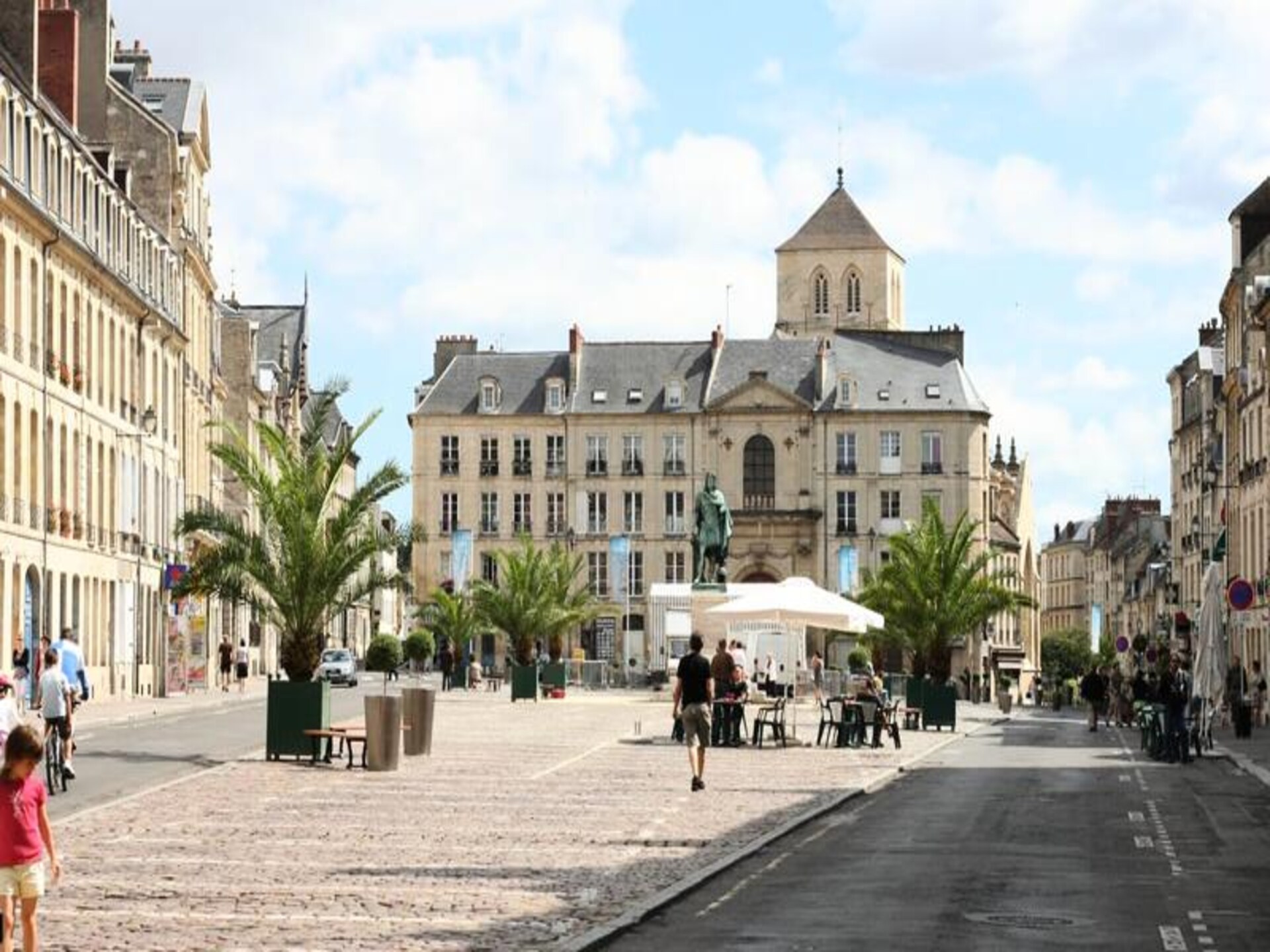 Historisch appartement in Caen met privéparkeerplaats - foto 23