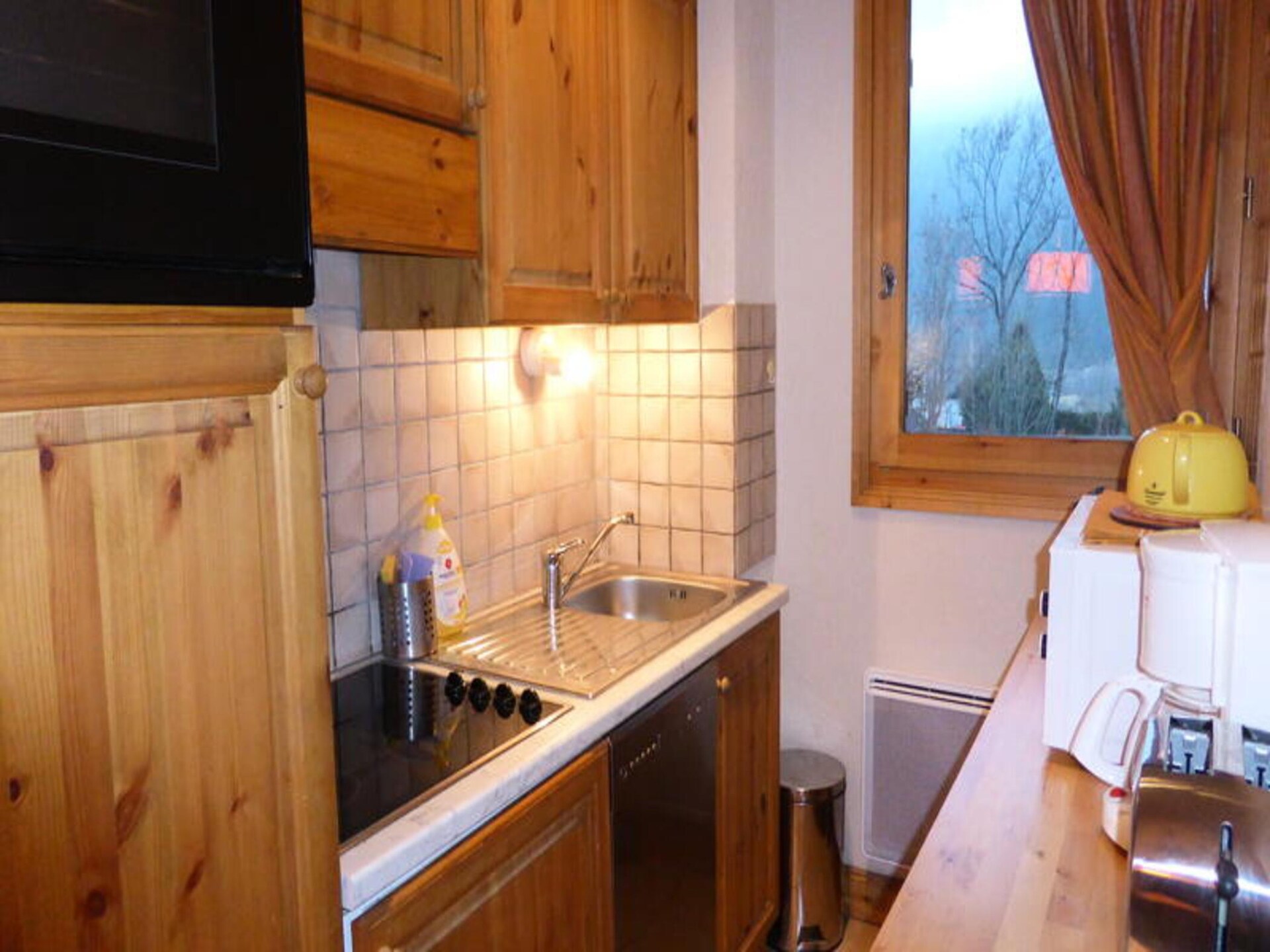 Knus appartement op de begane grond met terras en uitzicht op de bergen - foto 6