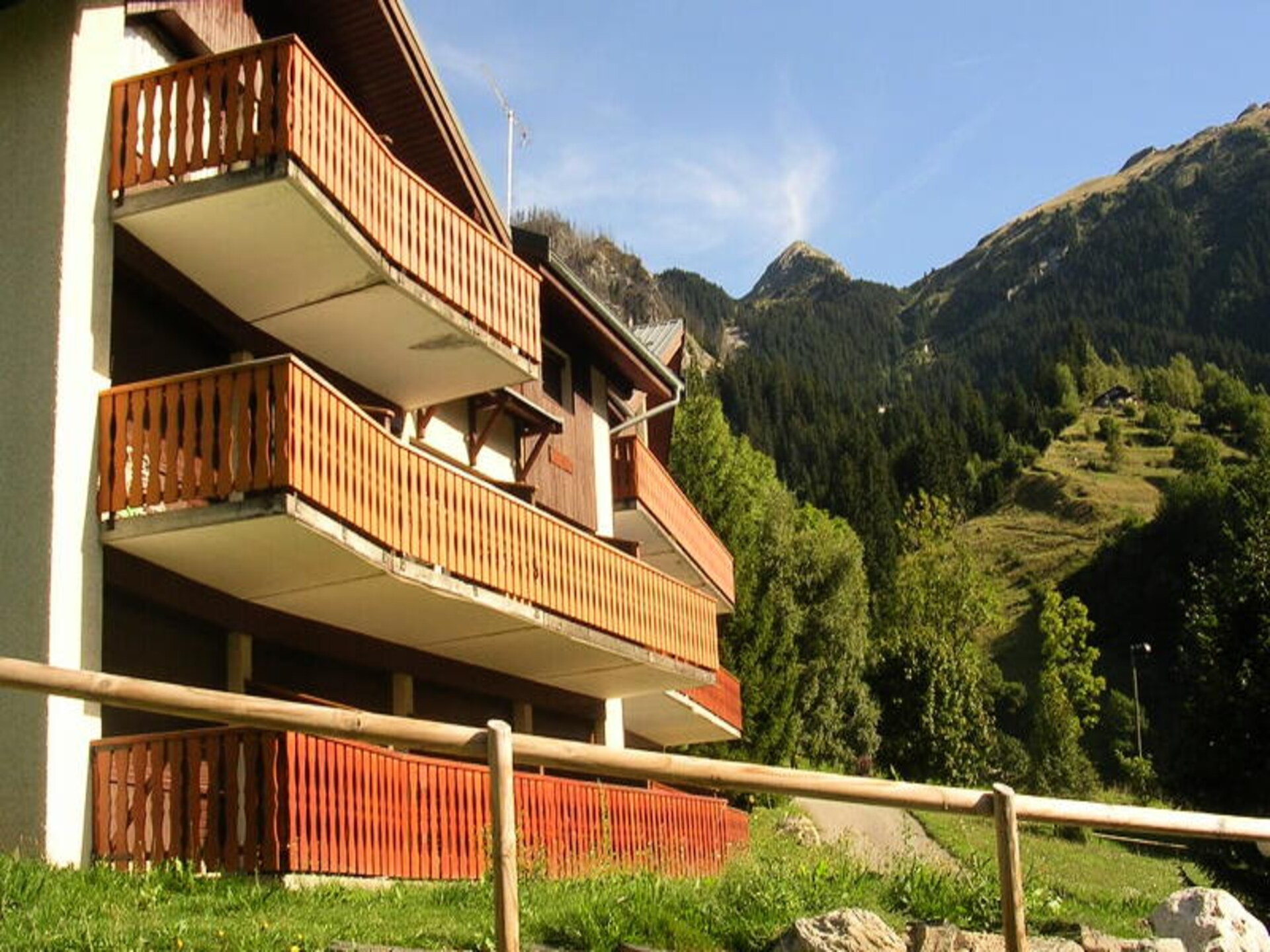 Gezellig appartement met gletsjerzicht in Champagny en Vanoise, vlakbij de lift - foto 2
