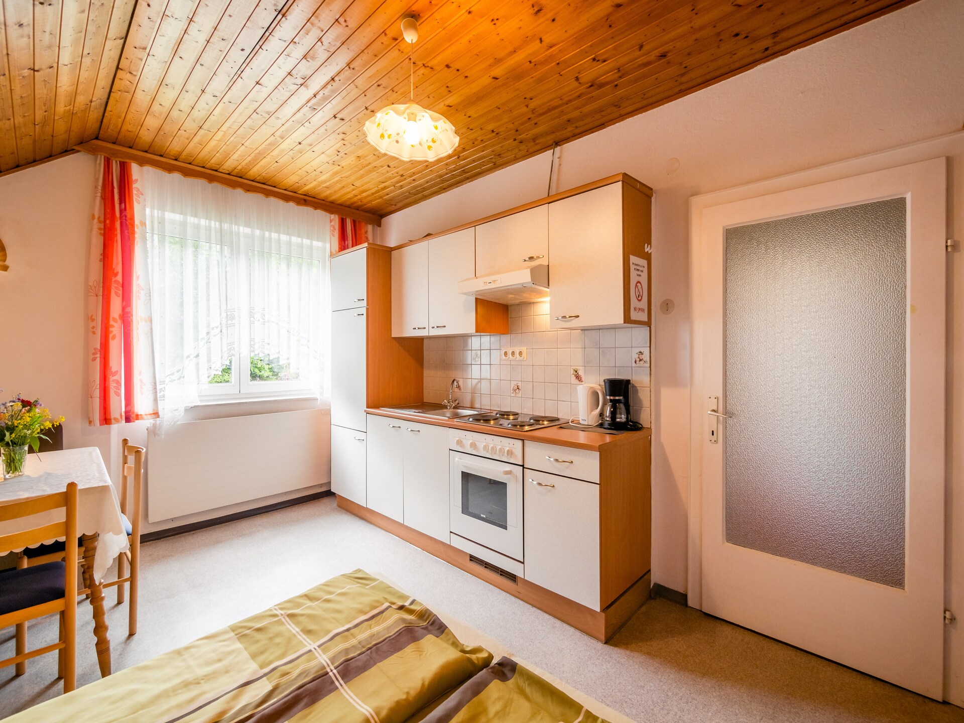 Zonnig appartement met balkon en zwembad, vlakbij skigebied Nassfeld - foto 4