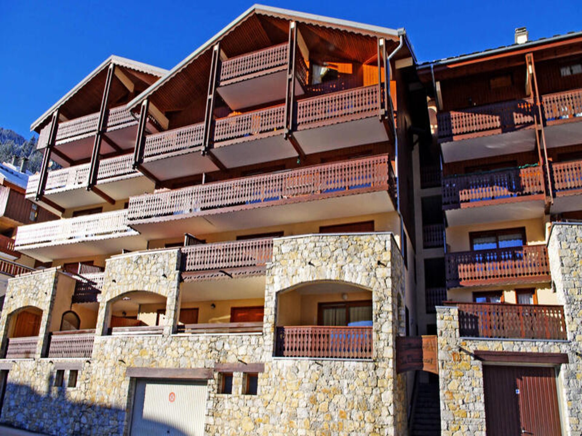 Gezellig appartement in Champagny-en-Vanoise met zuidelijk balkon en skiopslag - foto 9