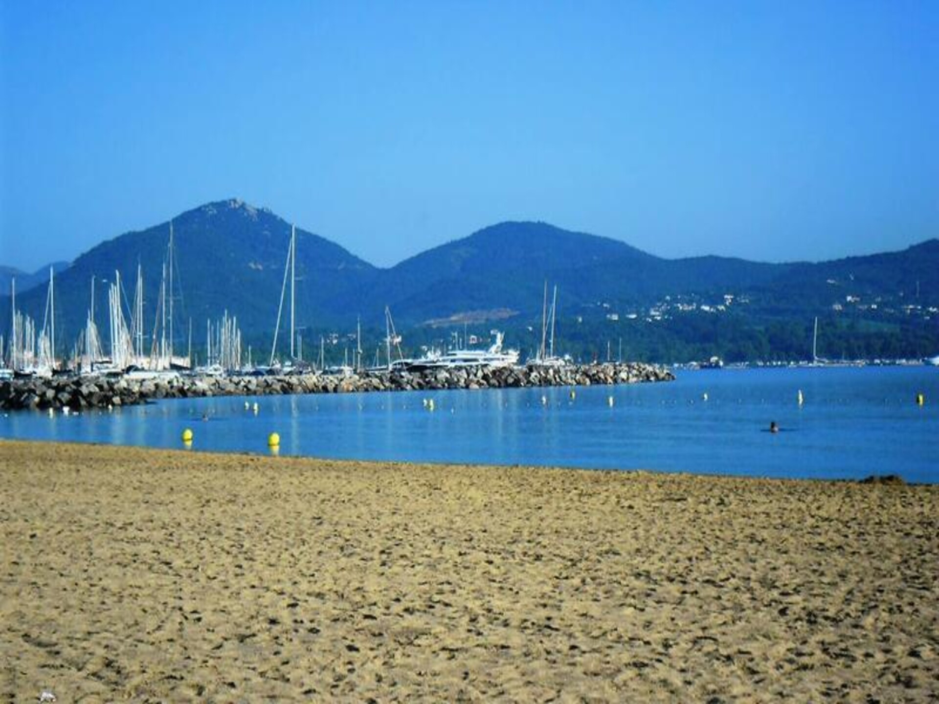 Chalet voor 5 personen met terras, op 2 km van het strand bij Saint-Tropez - foto 18