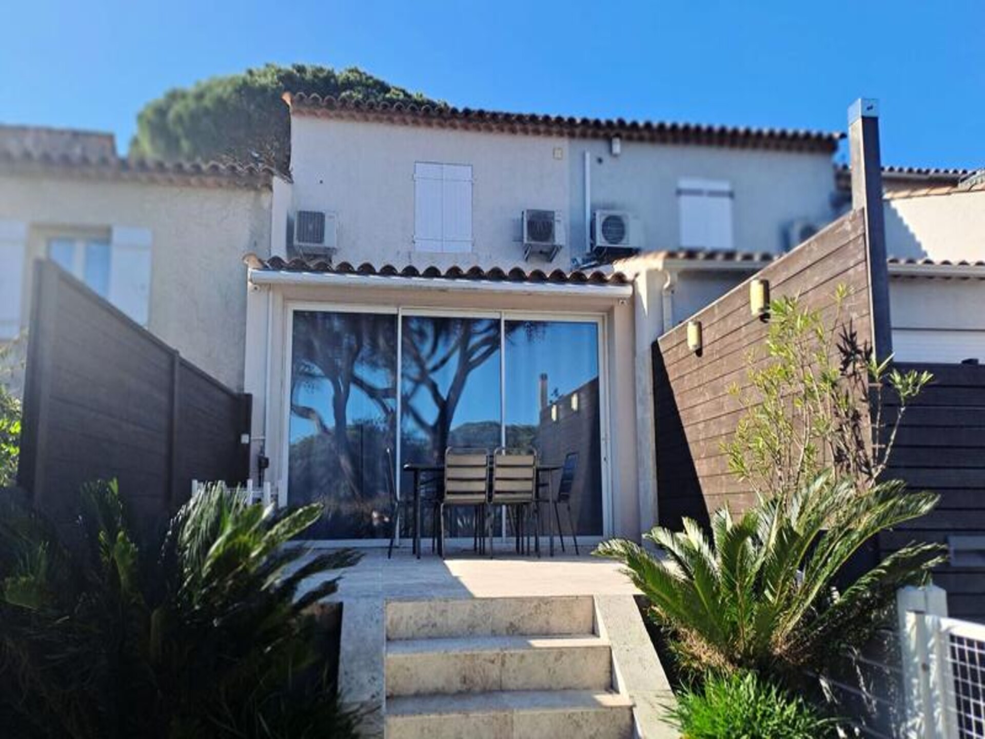 Luxueus gerenoveerd appartement met 2 slaapkamers op Domaine Font Mourier, 3 km van zee - foto 1