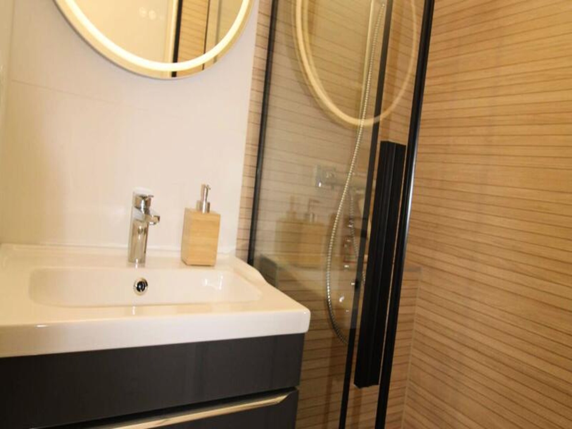 Knus appartement op de begane grond met tuin, op 150m van het strand - foto 8