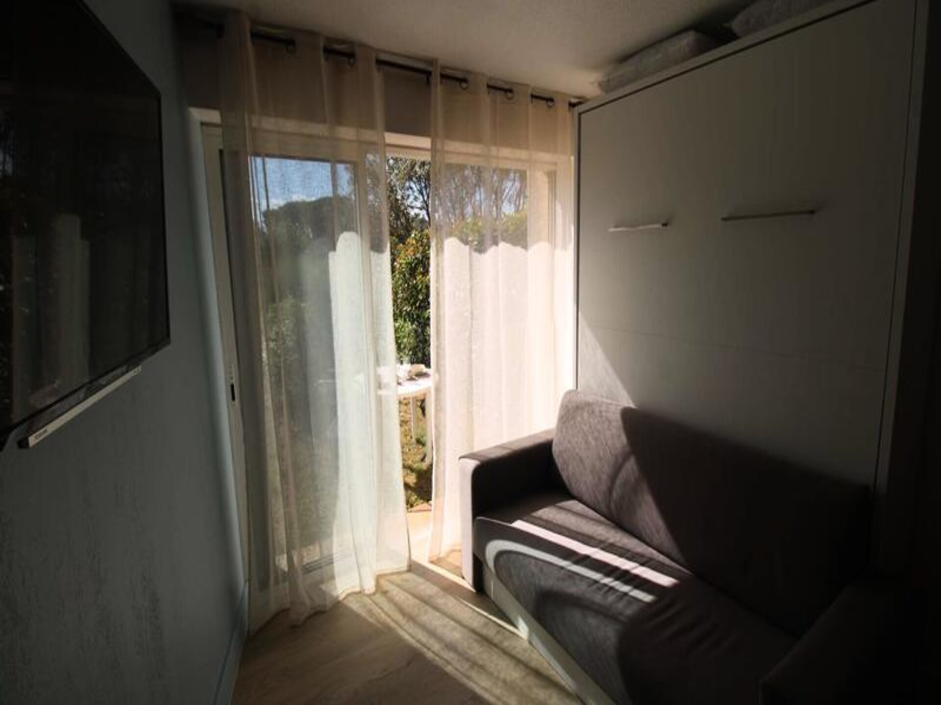 Knus appartement op de begane grond met tuin, op 150m van het strand - foto 17