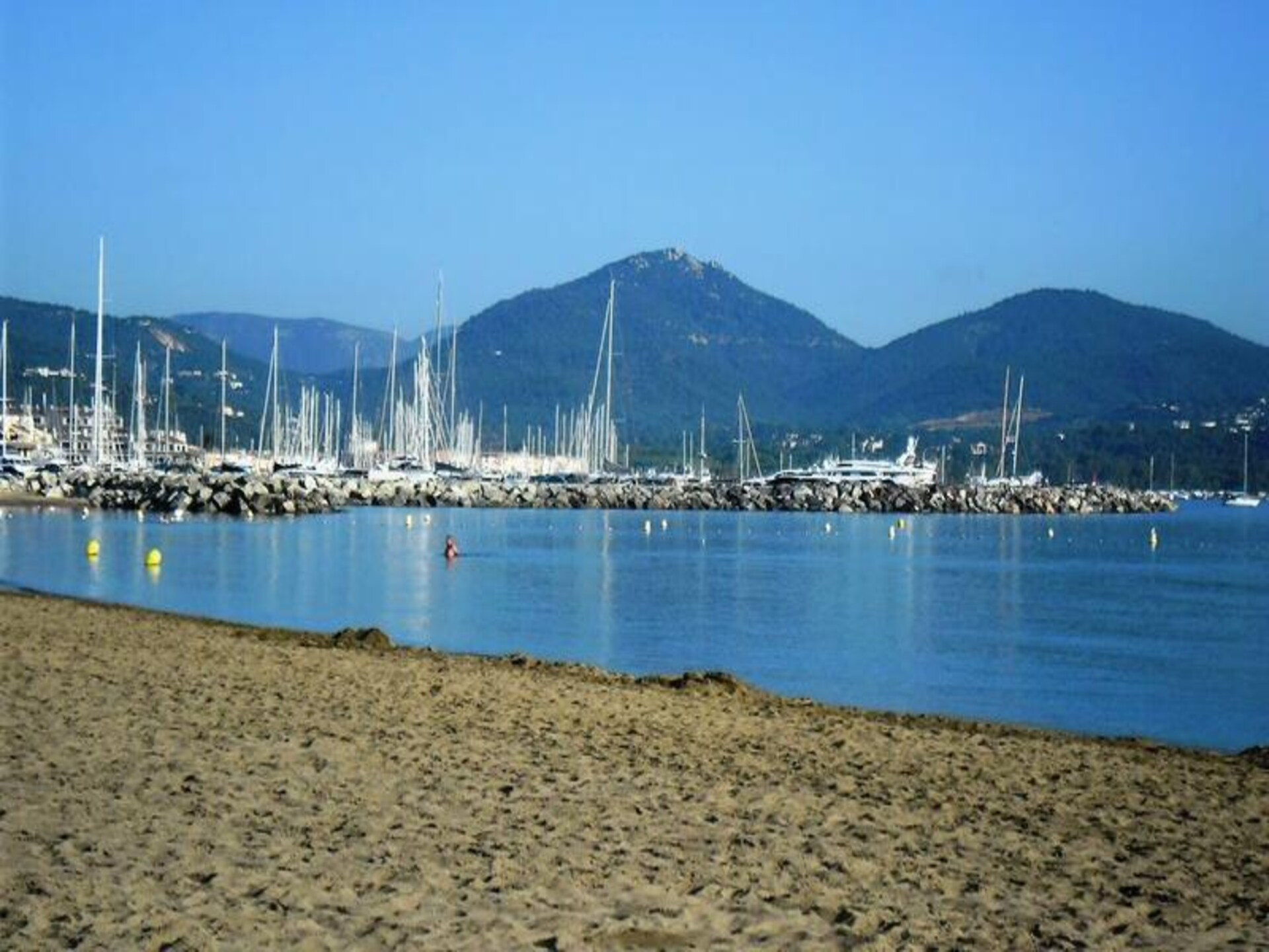 Knusse studio op 4 km van Saint-Tropez met zwembad en strand - foto 16