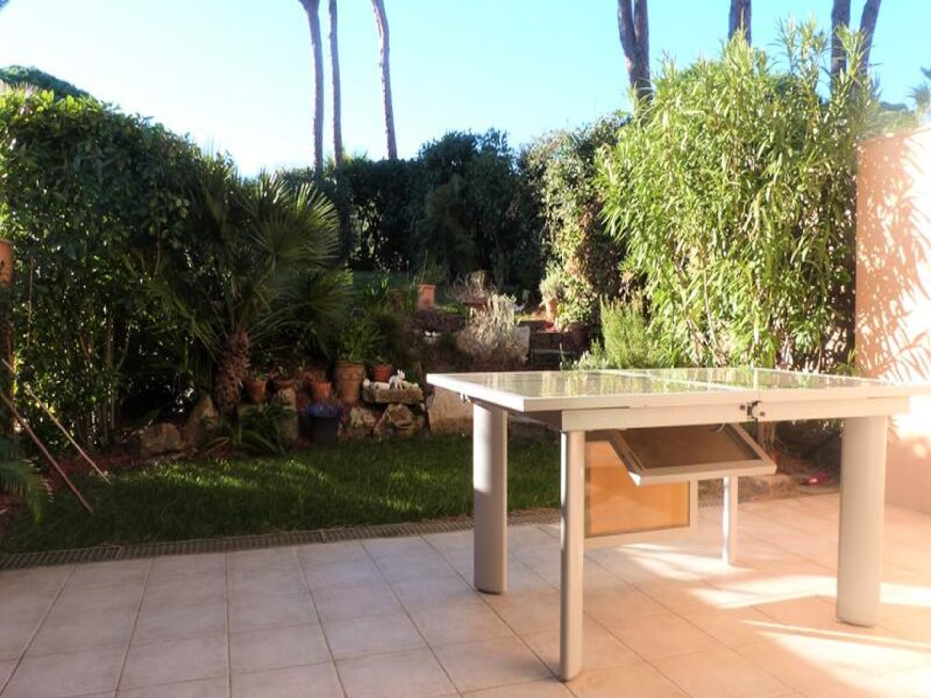 Ruim halfvrijstaand vakantiehuis voor 7 personen met tuin, vlakbij Saint-Tropez - foto 14