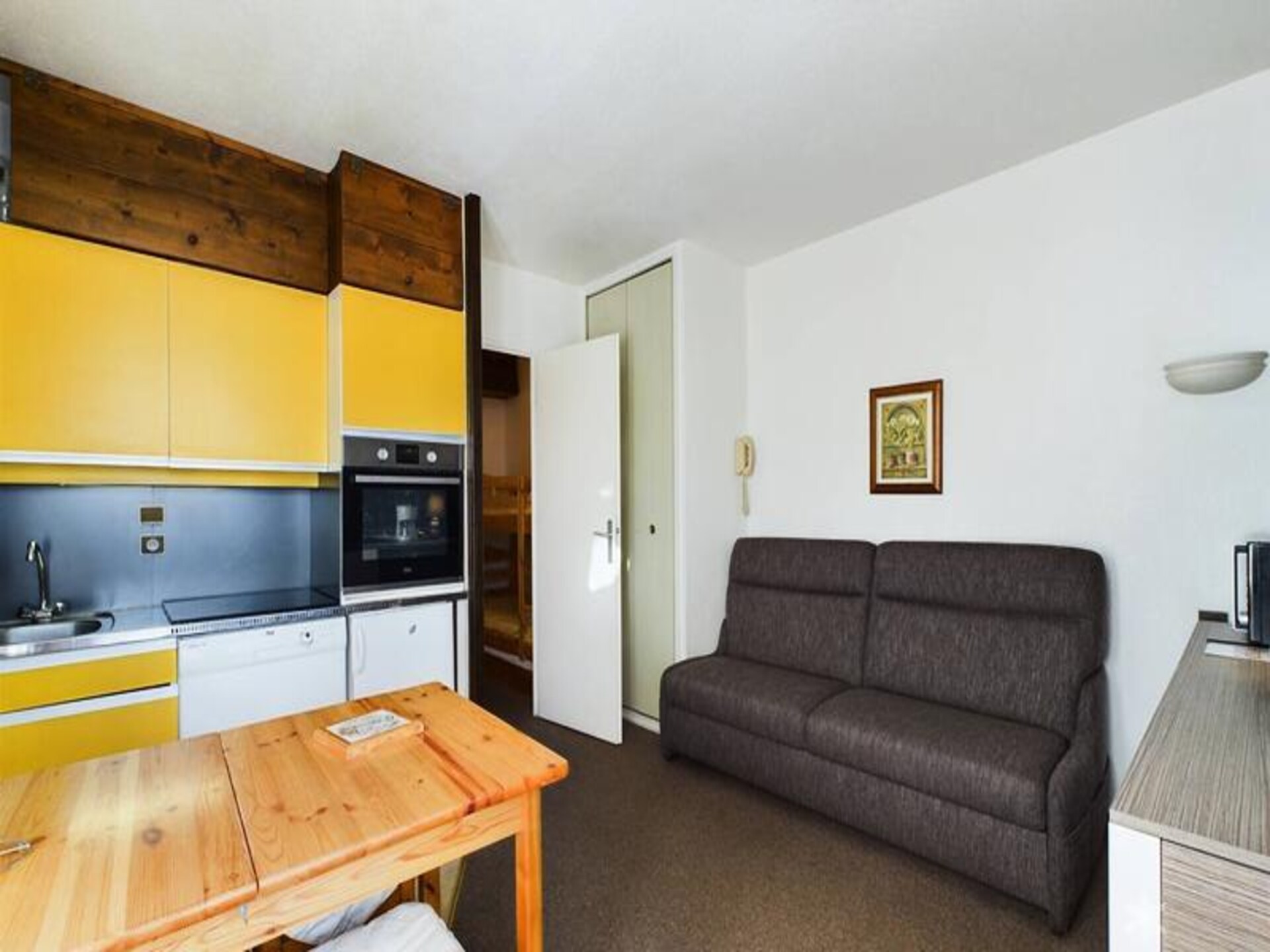Studio Montvalezan direct aan de piste met balkon op het zuidwesten - foto 4