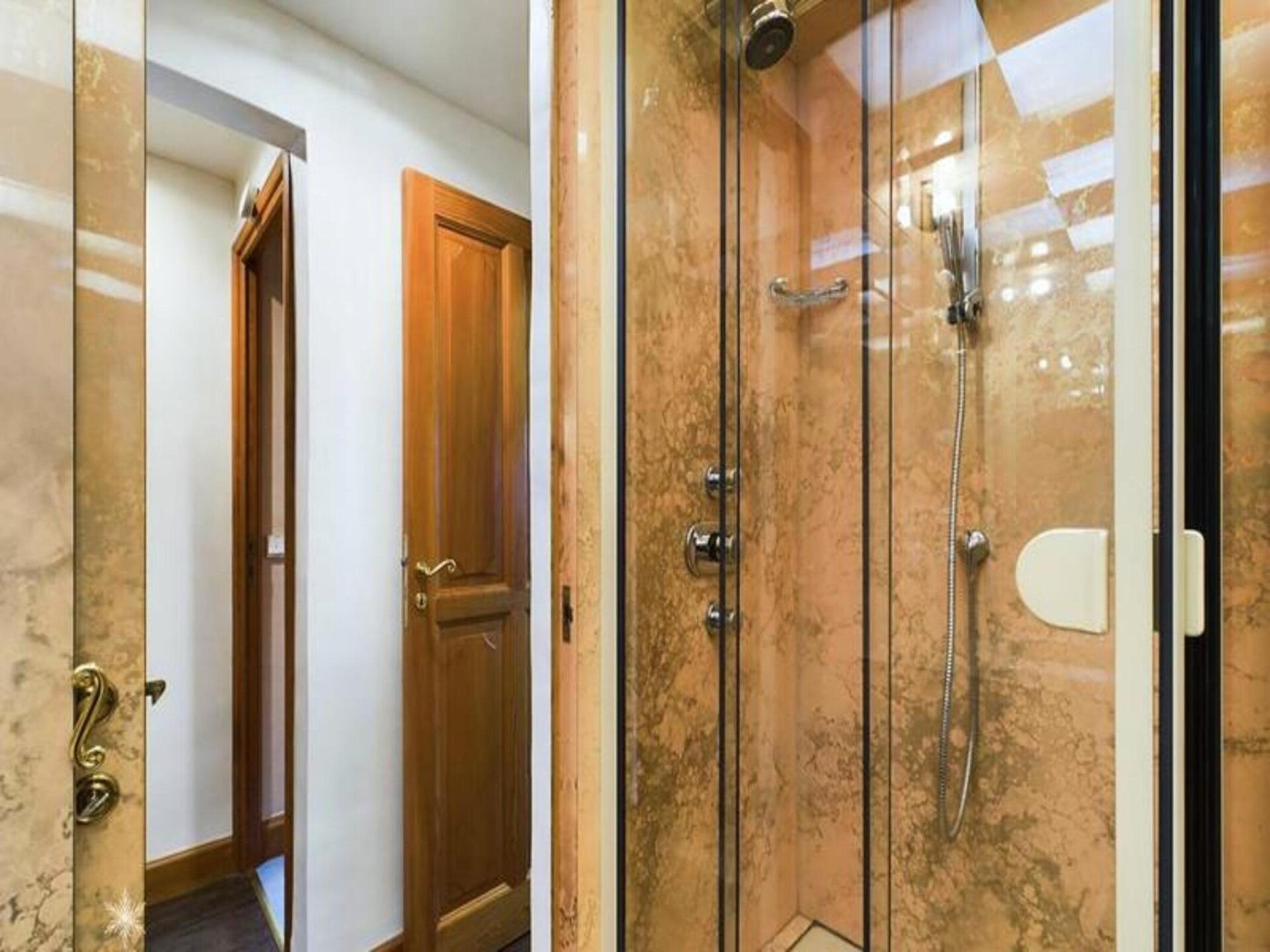 Ruim 8-persoons appartement in Montvalezan, direct bij de piste - foto 5