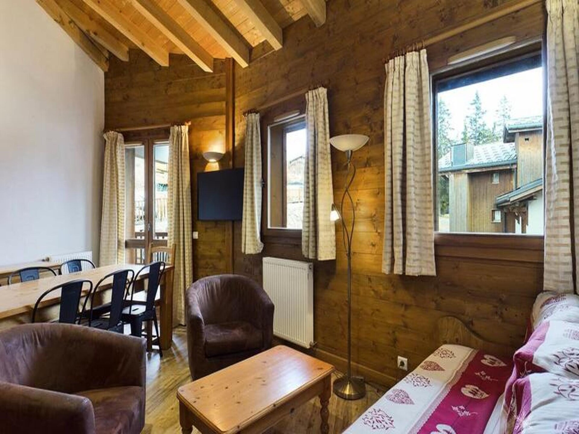 Ruim appartement in hartje skigebied met parkeerplaats, 150m van de piste - foto 5