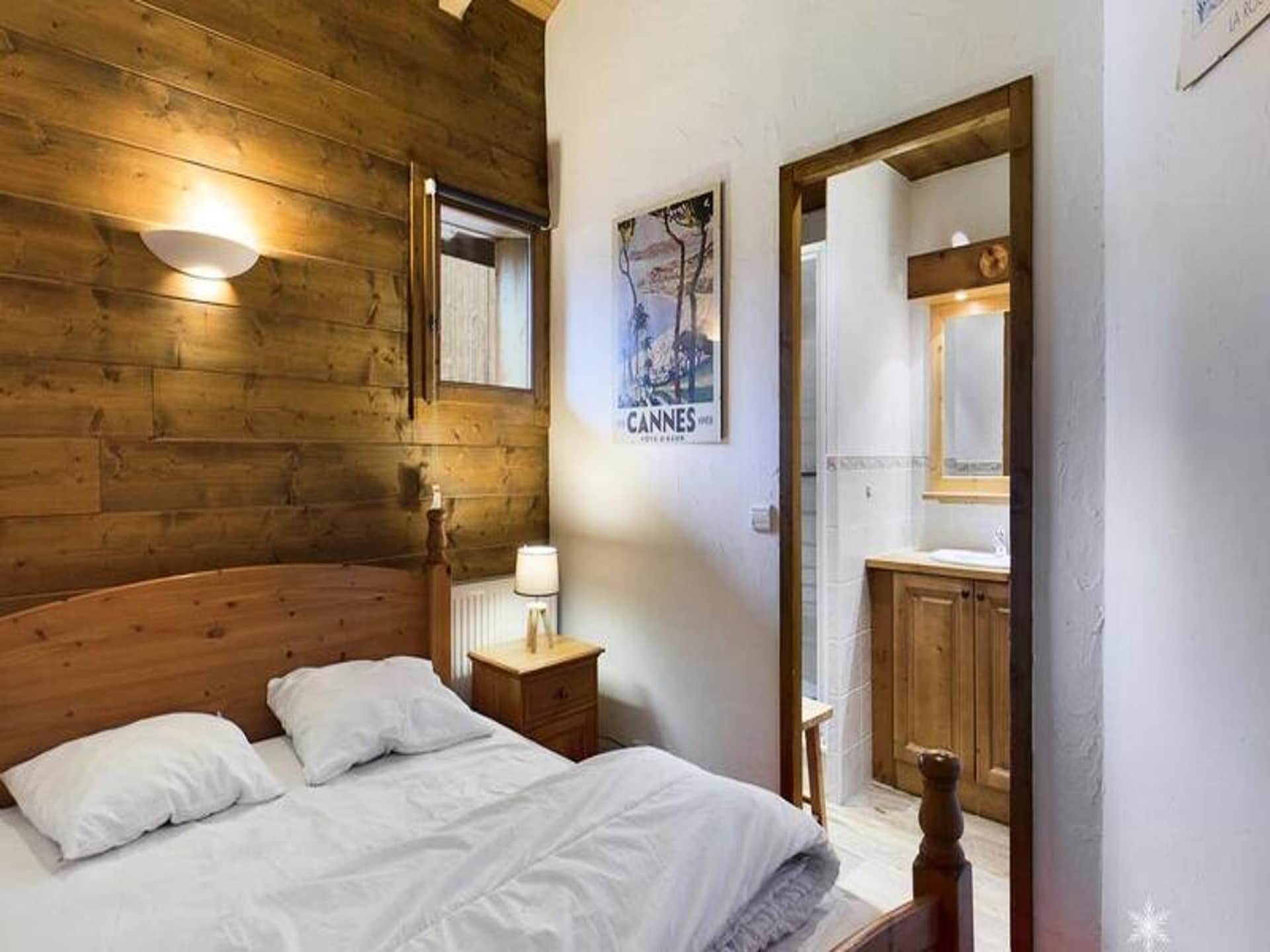 Ruim appartement in hartje skigebied met parkeerplaats, 150m van de piste - foto 13