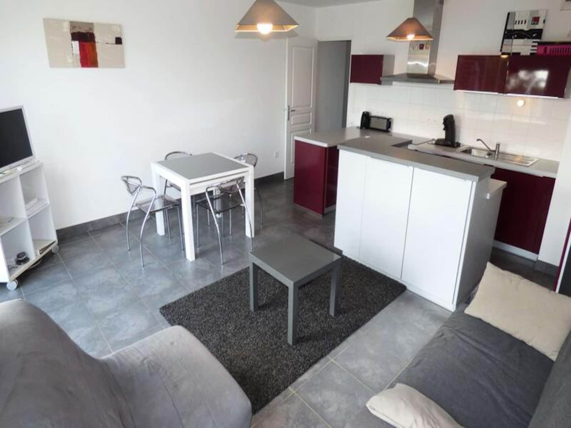 Modern appartement met zeezicht in hartje Les Sablettes, Côte d'Azur - foto 2