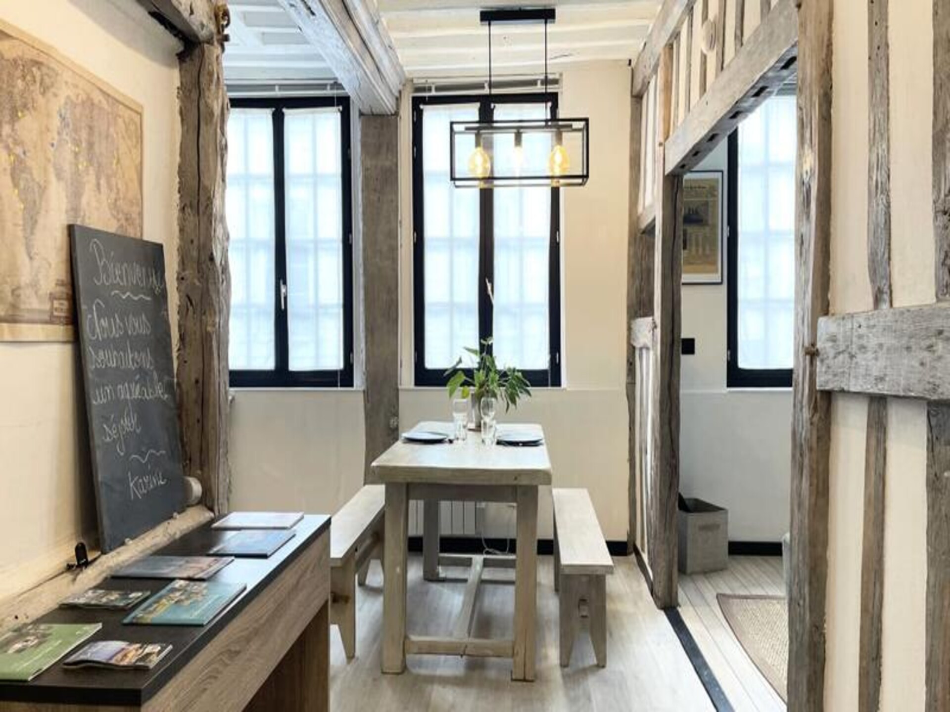 L'île Enchantée: Sfeervol appartement in monumentaal pand op Île Saint-François - foto 12
