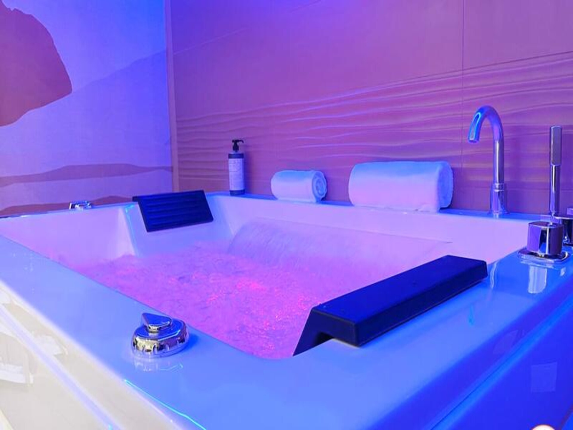 Industriële loft met jacuzzi spa & parkeren in hartje Le Havre - foto 35