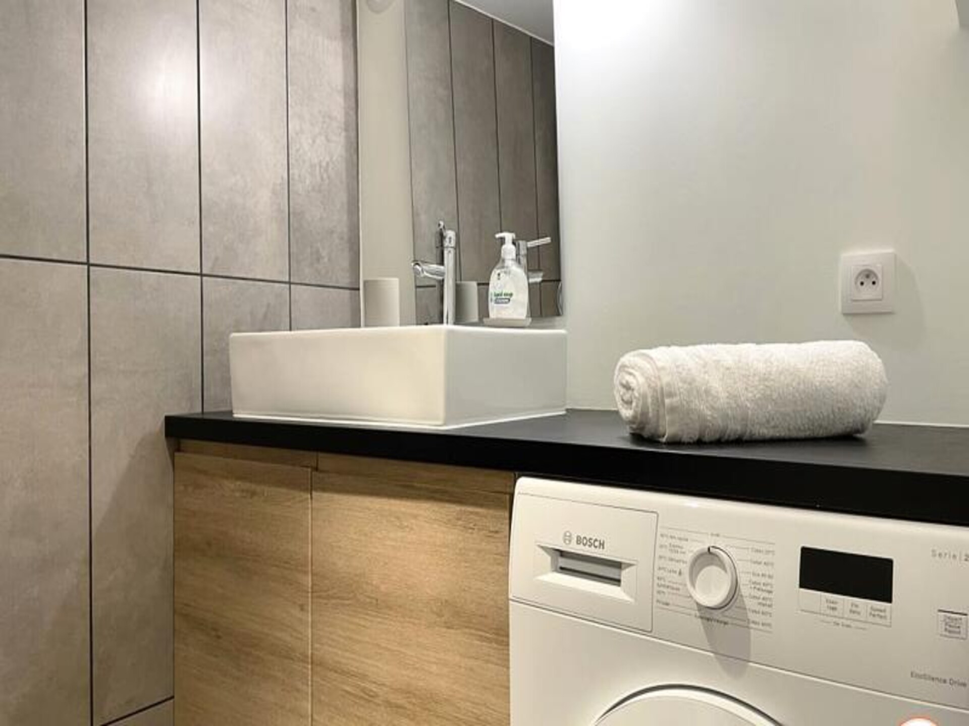 Industriële loft met jacuzzi spa & parkeren in hartje Le Havre - foto 39