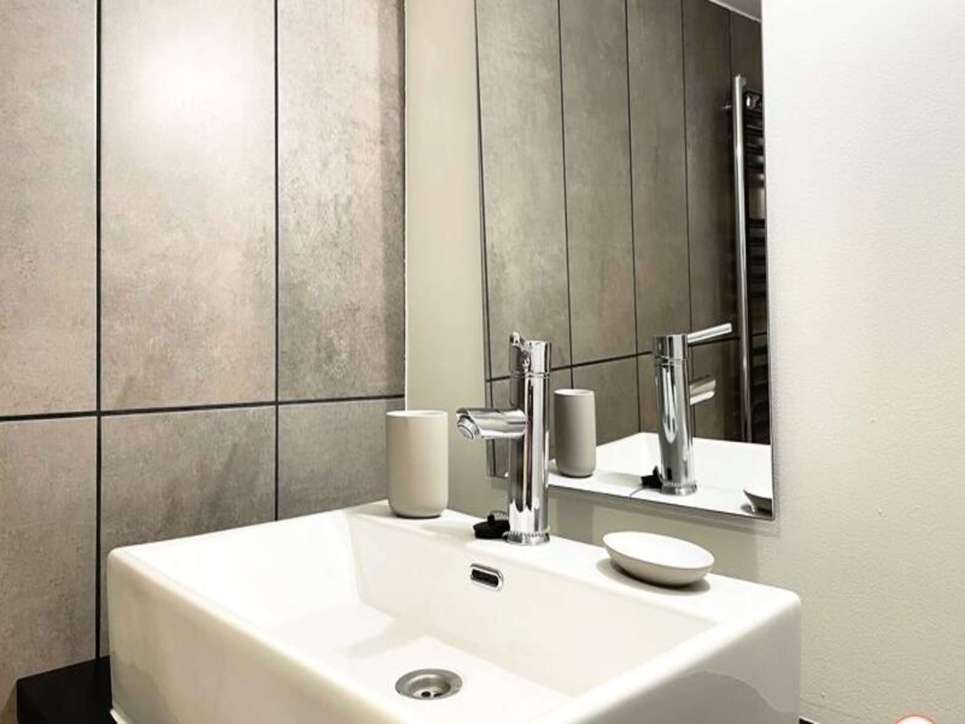 Industriële loft met jacuzzi spa & parkeren in hartje Le Havre - foto 40
