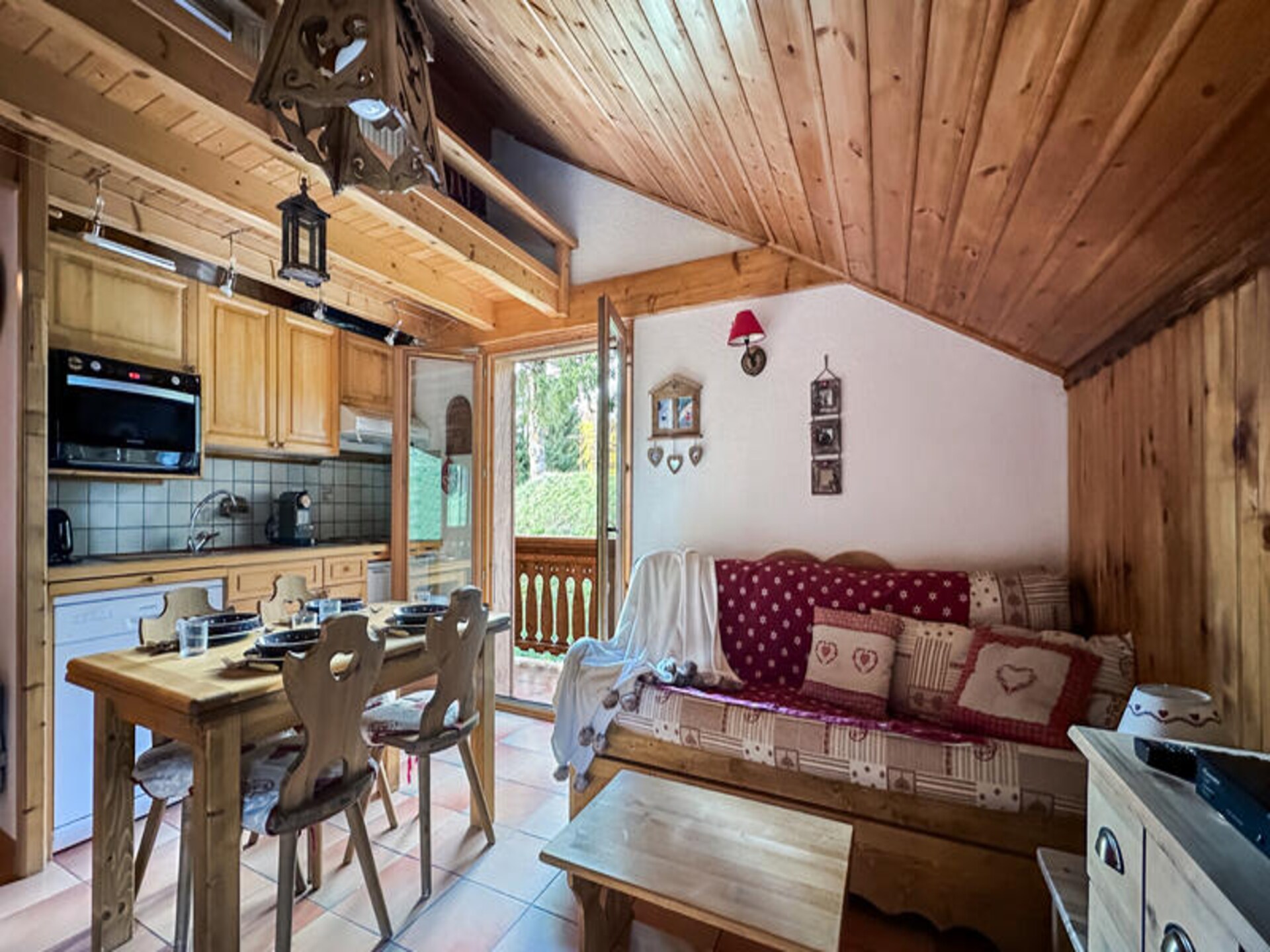 Duplexstudio met balkon en uitzicht, 150m van centrum Les Carroz-d'Arâches - foto 3
