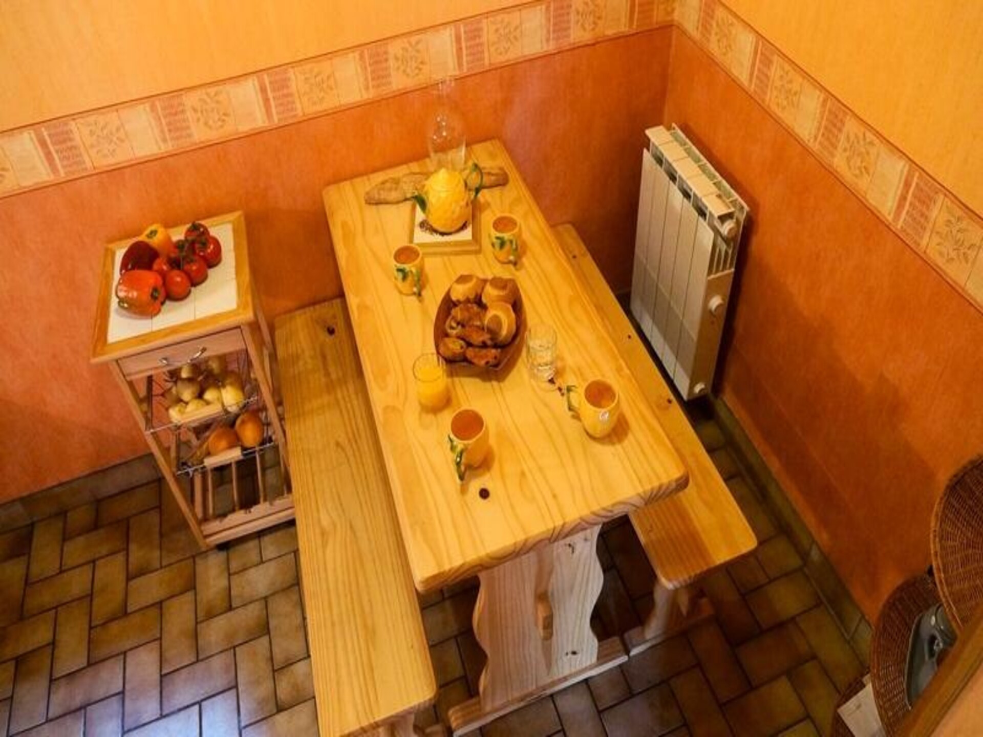 Studio met balkon in centrum Bagnères-de-Luchon, vlakbij de gondel - foto 7