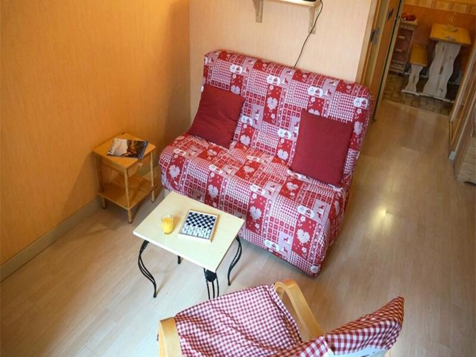 Studio met balkon in centrum Bagnères-de-Luchon, vlakbij de gondel - foto 10