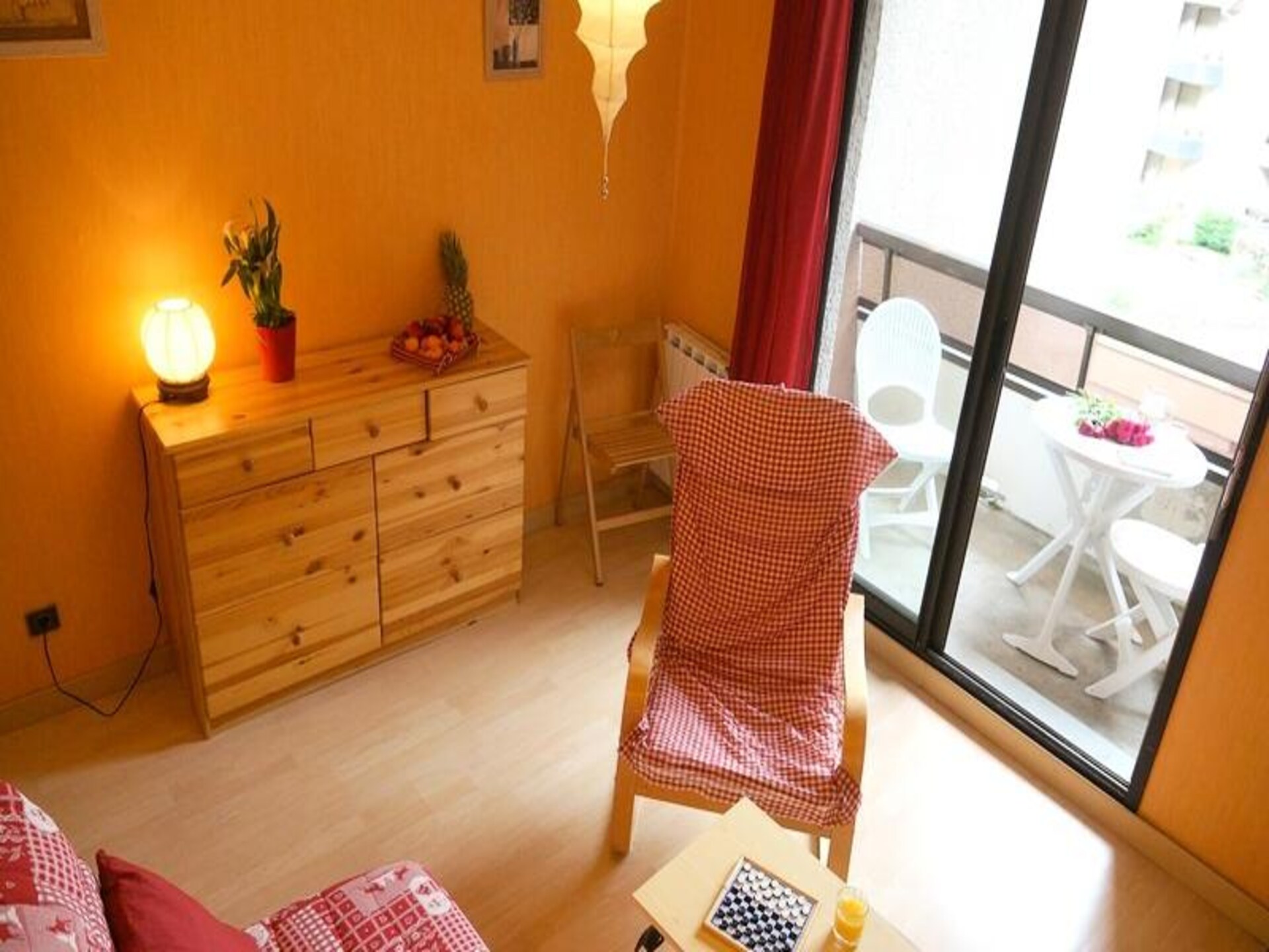 Studio met balkon in centrum Bagnères-de-Luchon, vlakbij de gondel - foto 11