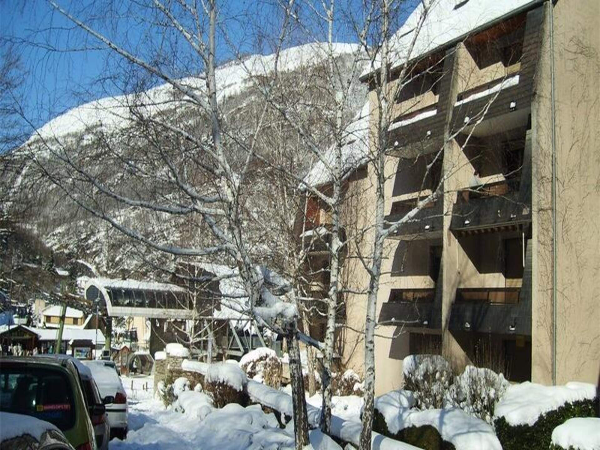 Studio met balkon in centrum Bagnères-de-Luchon, vlakbij de gondel - foto 12