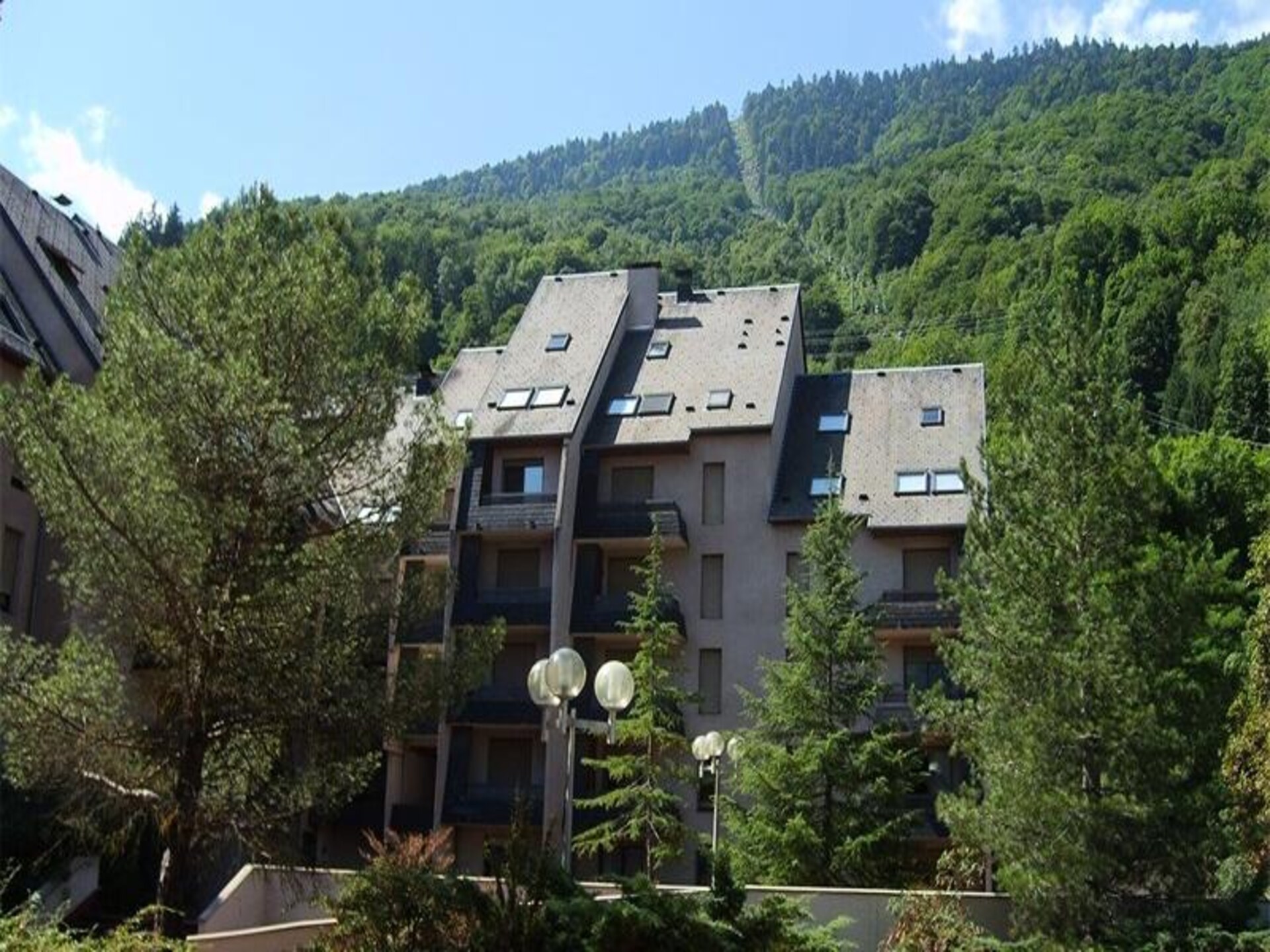 Studio met balkon in centrum Bagnères-de-Luchon, vlakbij de gondel - foto 14