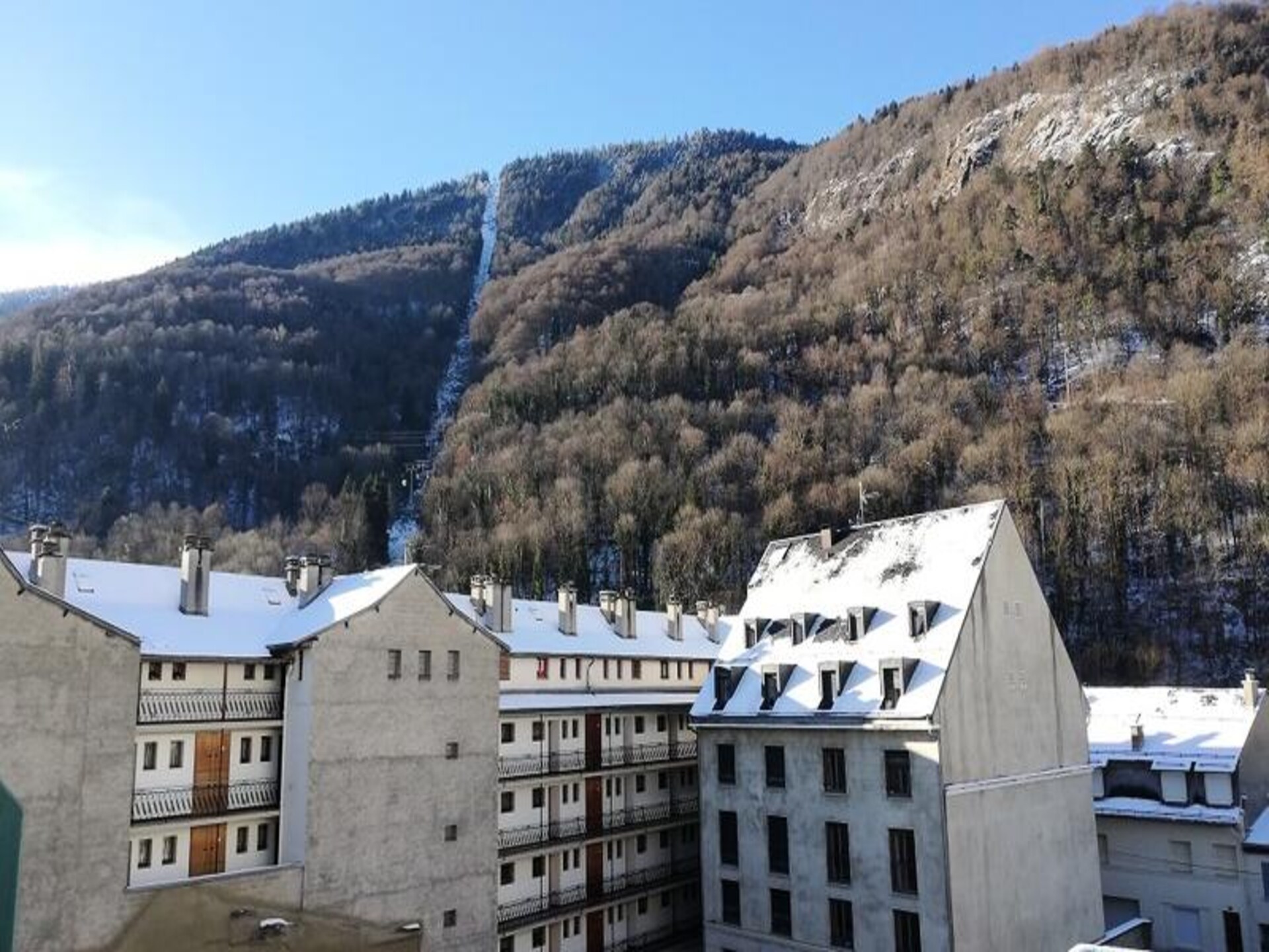 Zonnig appartement op de 5e verdieping met bergzicht en balkon in Bagnères-de-Luchon - foto 15