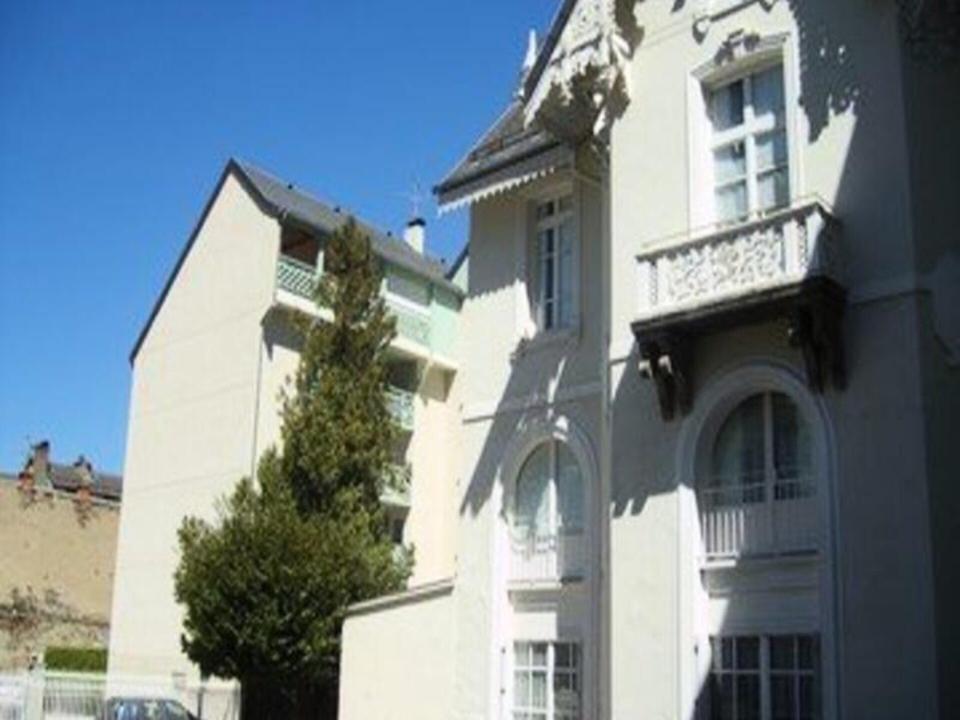 Zonnig appartement in Bagnères-de-Luchon met tuin op het zuiden - foto 12