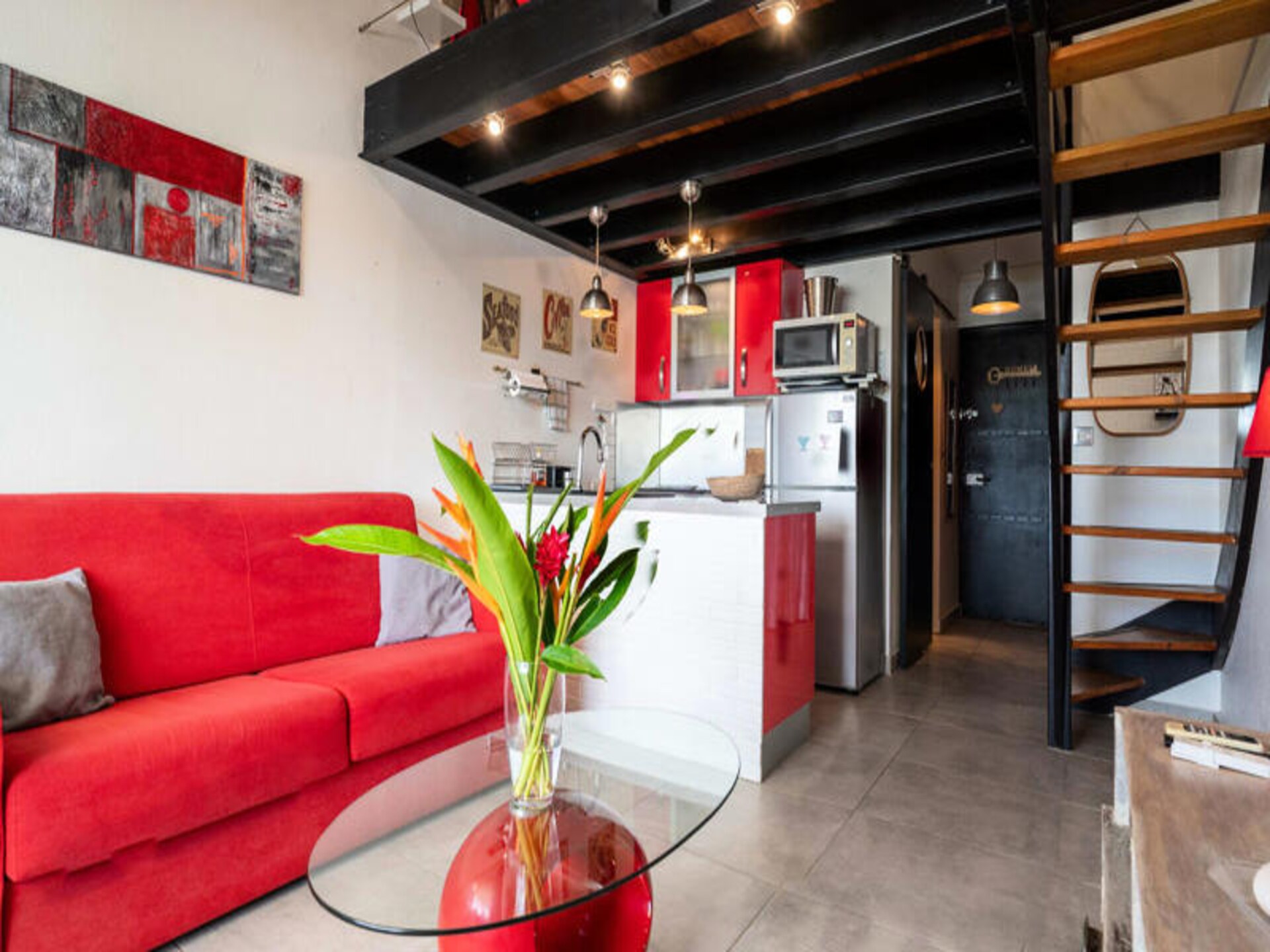 Appartement Honoré: Romantisch verblijf met uitzicht op jachthaven en golfbaan - foto 3