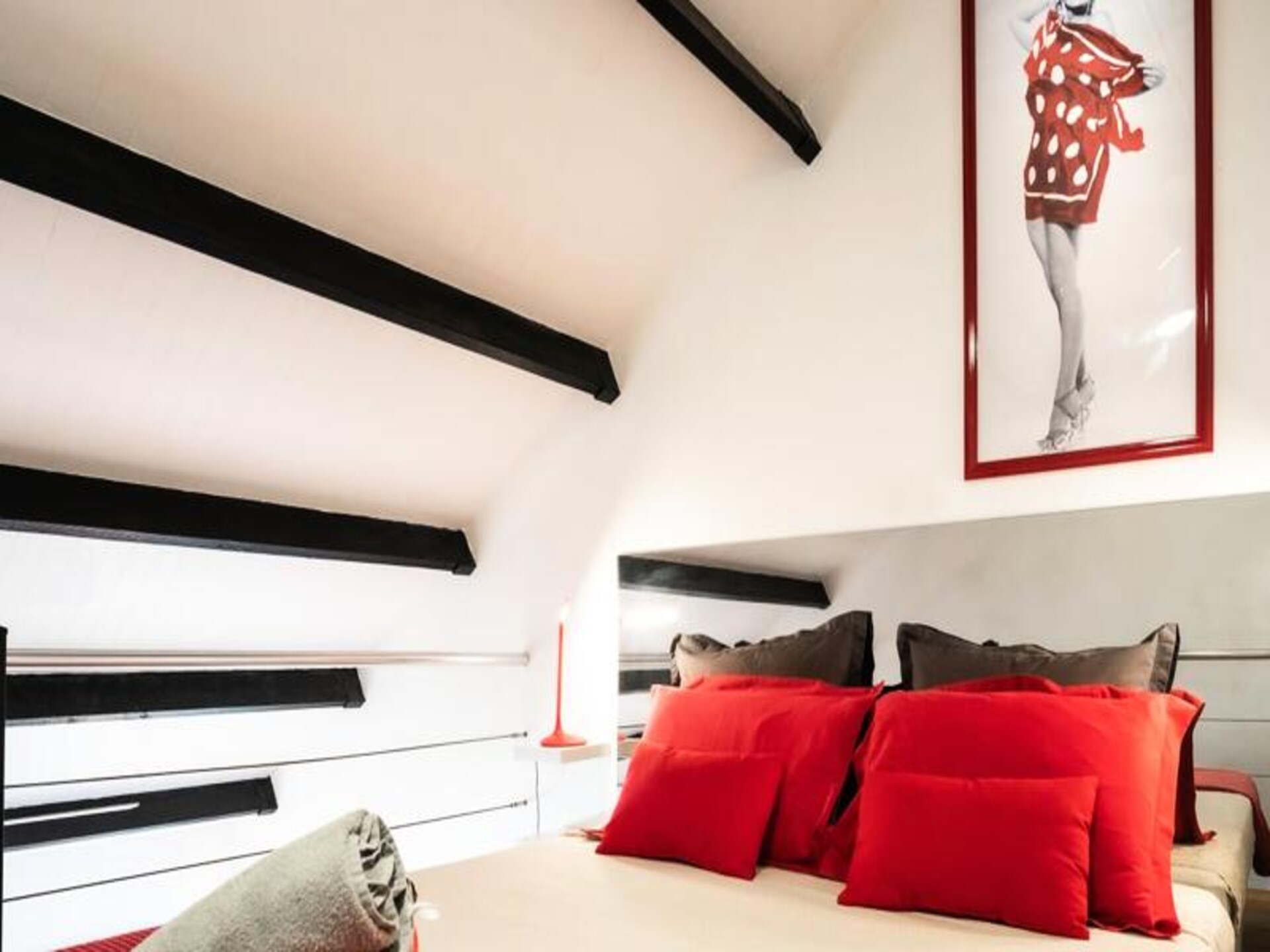 Appartement Honoré: Romantisch verblijf met uitzicht op jachthaven en golfbaan - foto 8