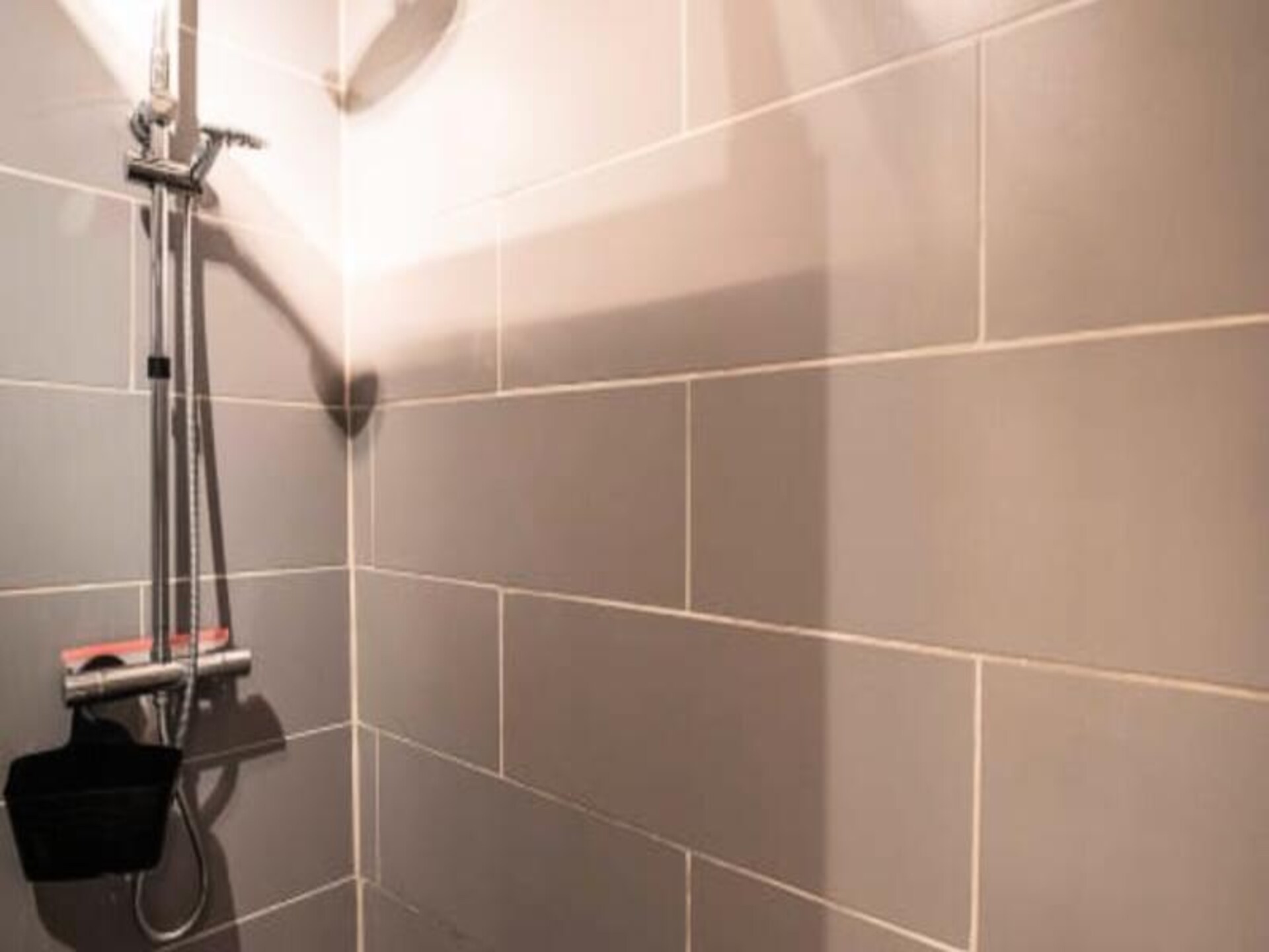 Appartement Honoré: Romantisch verblijf met uitzicht op jachthaven en golfbaan - foto 13