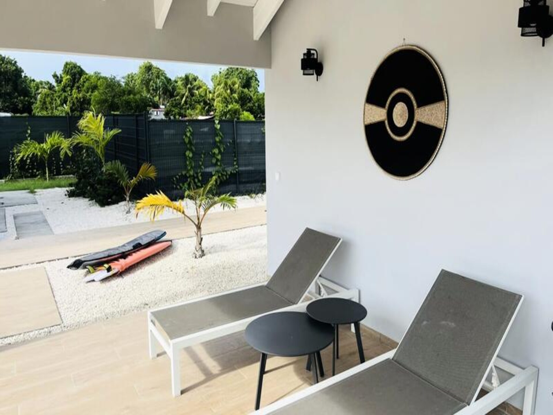 Luxe appartement in Saint-François met 4 slaapkamers, tuin en airco - foto 11
