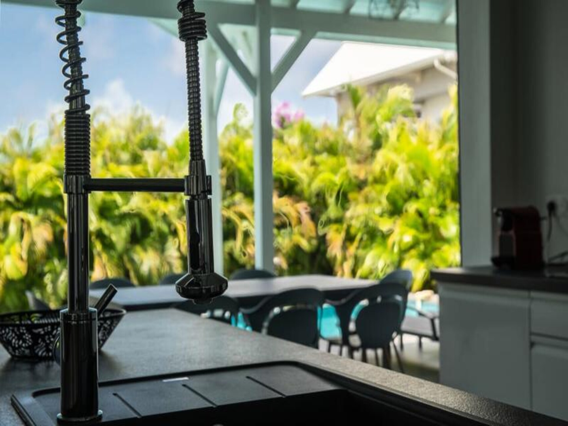 Luxe villa met 4 suites, privézwembad en tuin op 3 minuten van het strand - foto 12