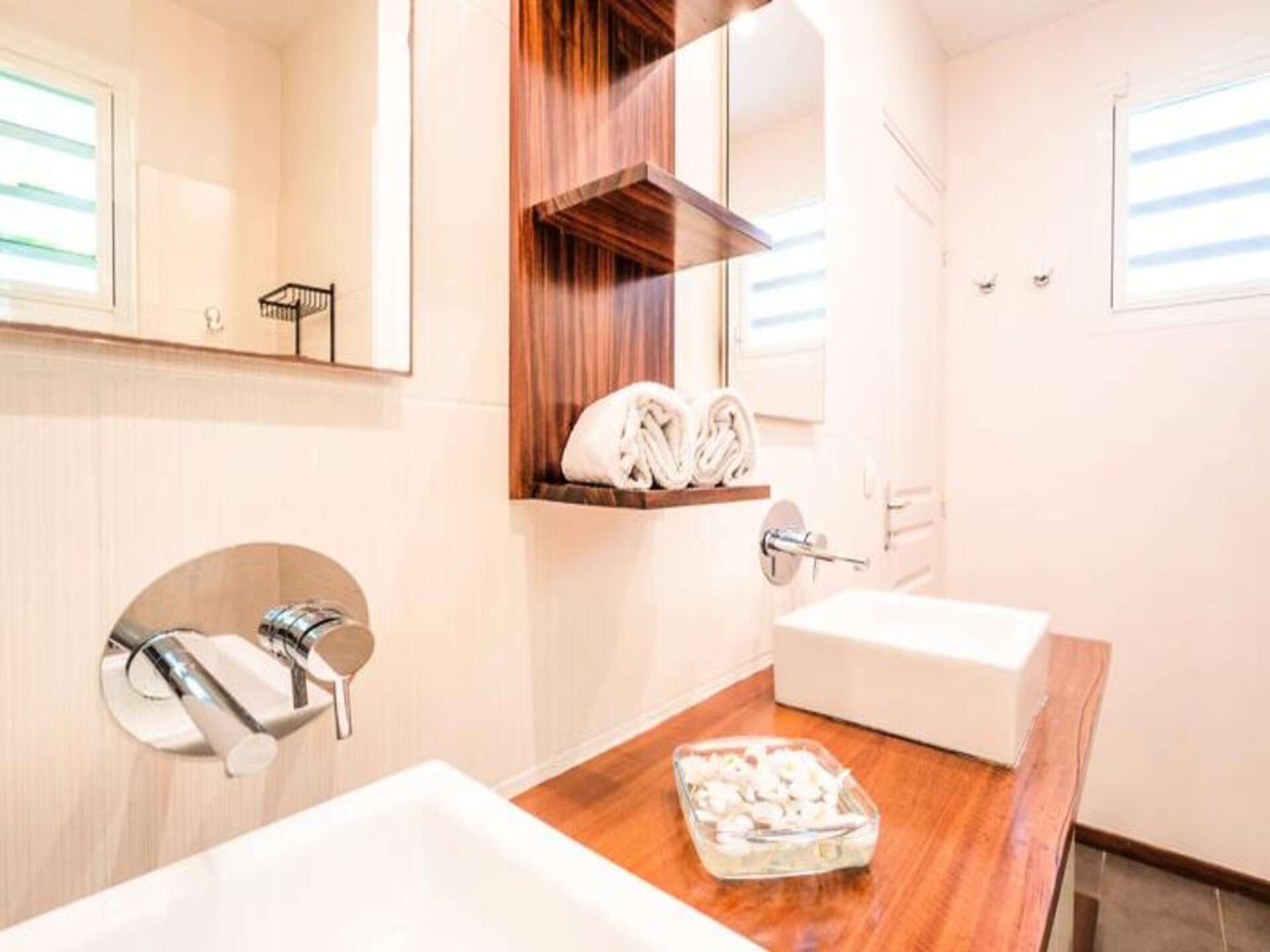 Luxe villa met privézwembad en jacuzzi op loopafstand van strand Saint-François - foto 30