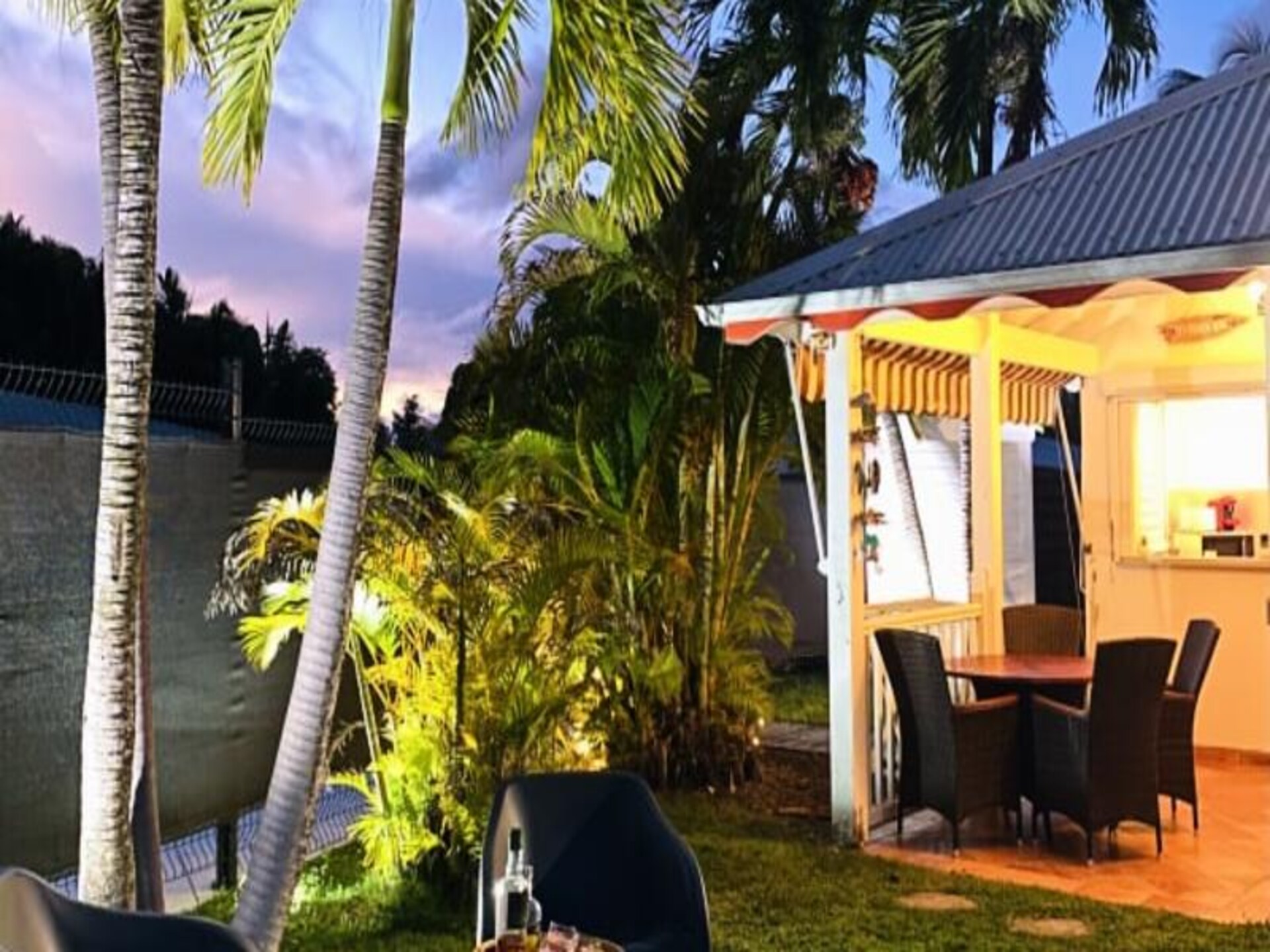 Intieme bungalow met privézwembad op 5 minuten van strand en centrum Saint-François - foto 24