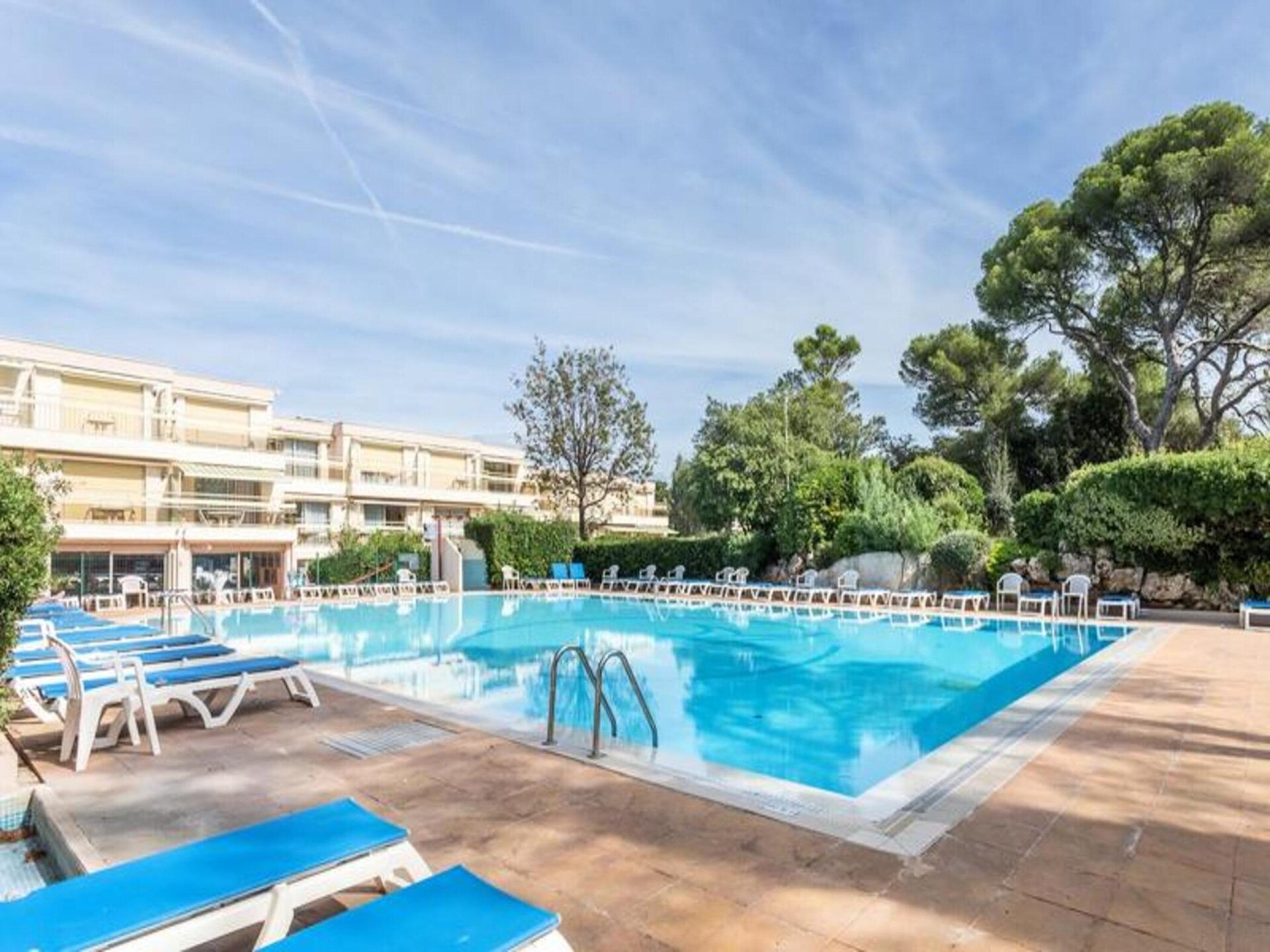 Ruim appartement voor 6 personen nabij strand en baai in Saint-Raphaël - foto 8
