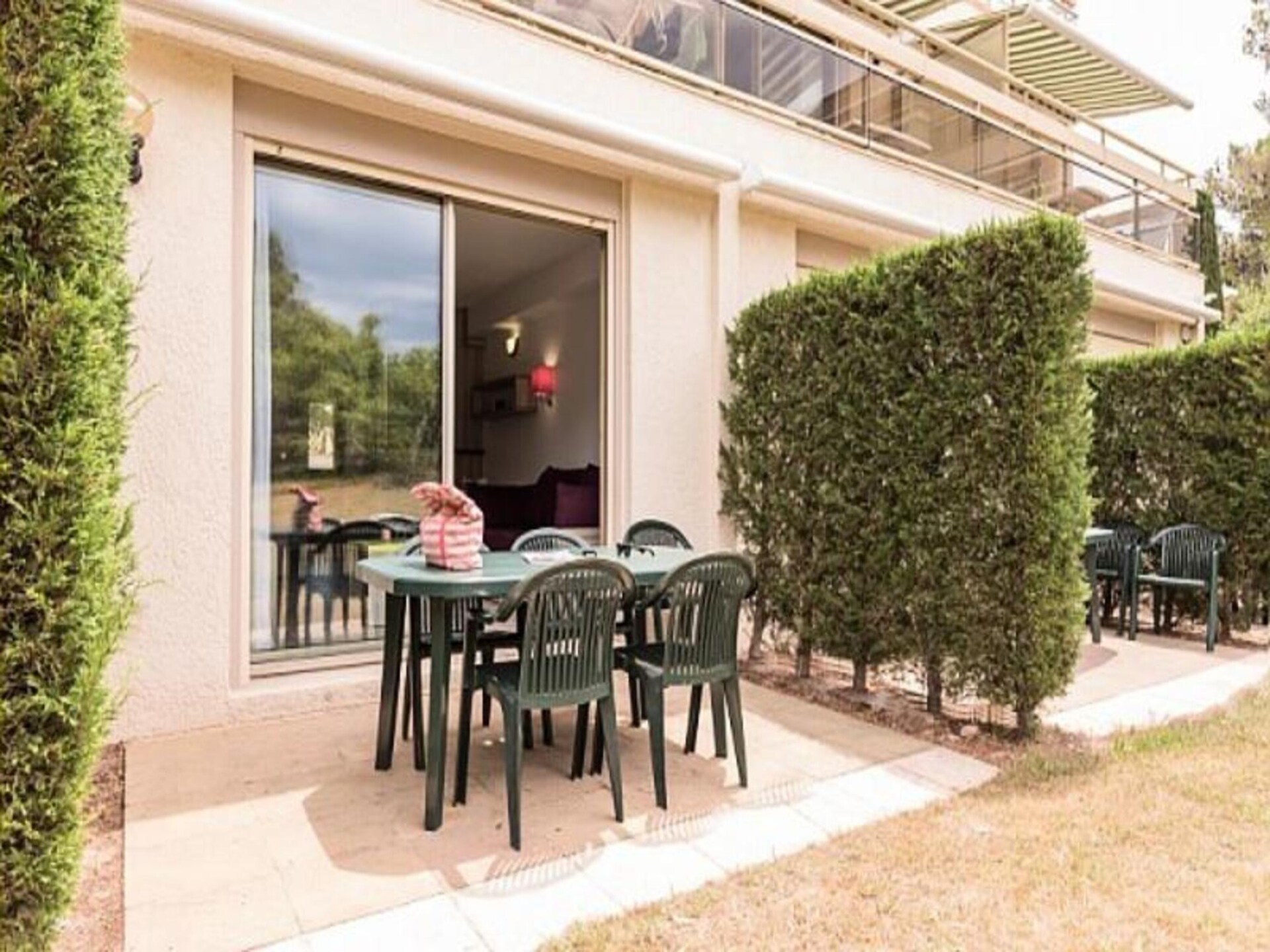 Knus appartement bij het strand van Saint-Raphaël met zwembad - foto 27