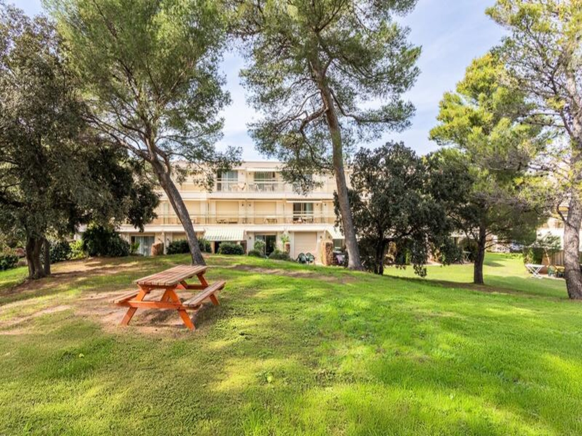 Groen appartement nabij strand en baai in Saint-Raphaël - foto 1