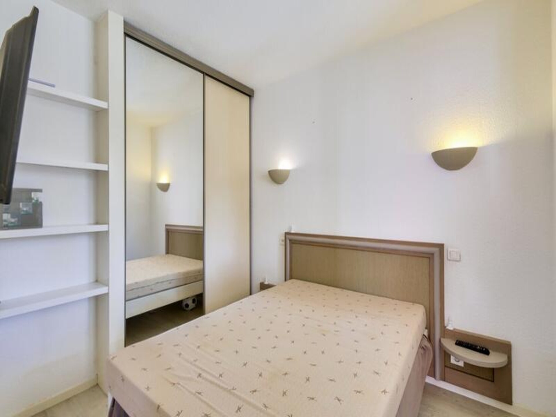 Licht appartement in Valescure met zwembad, vlakbij golfbaan en zee - foto 24